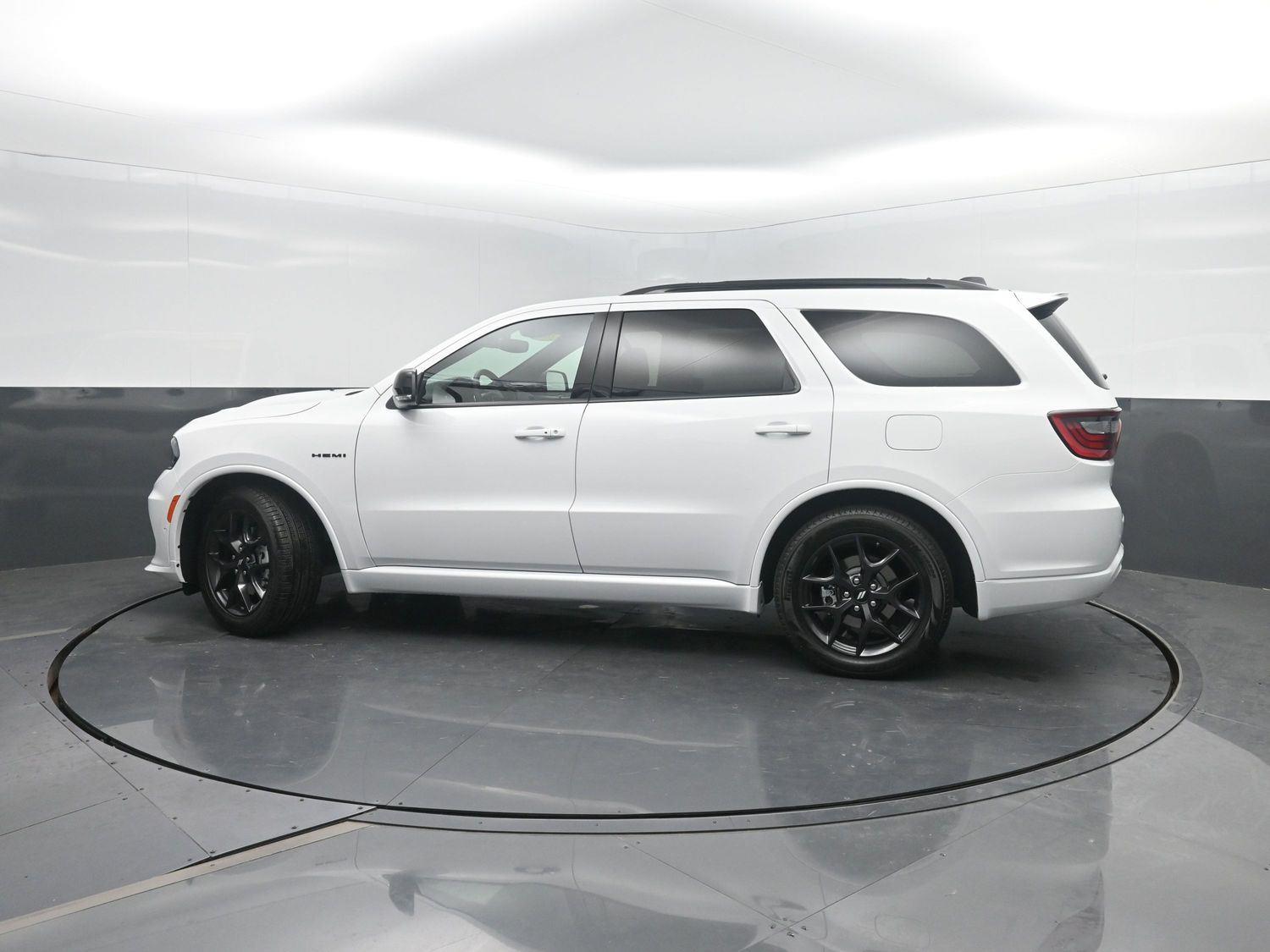 New 2026 White Knuckle Clearcoat Dodge GT Plus HEMI V8 image 43