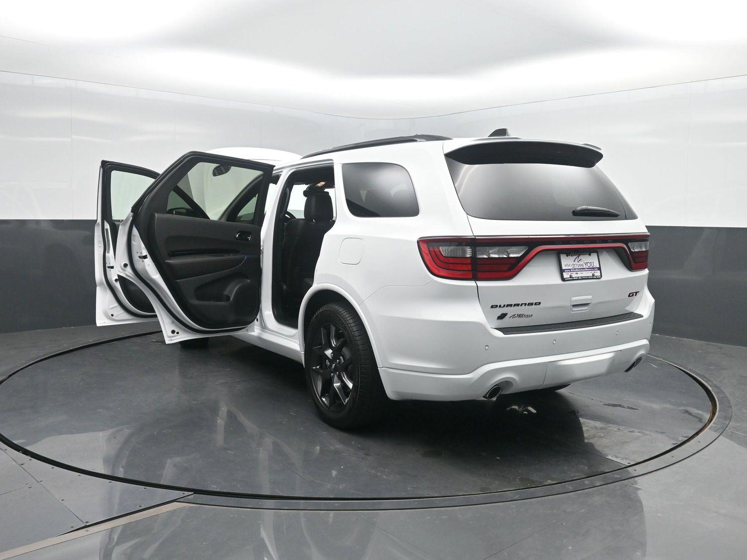 New 2026 White Knuckle Clearcoat Dodge GT Plus HEMI V8 image 49
