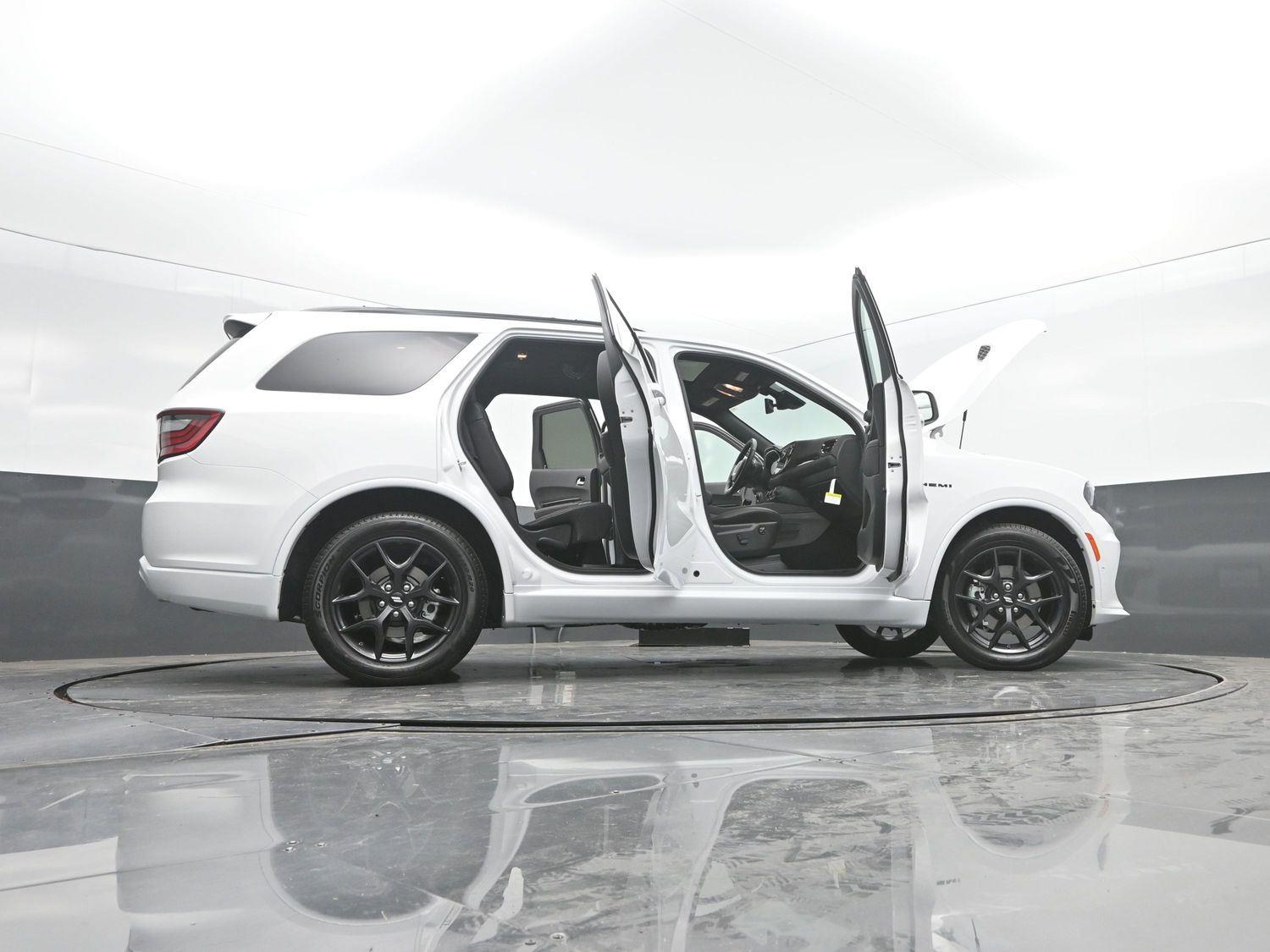 New 2026 White Knuckle Clearcoat Dodge GT Plus HEMI V8 image 54