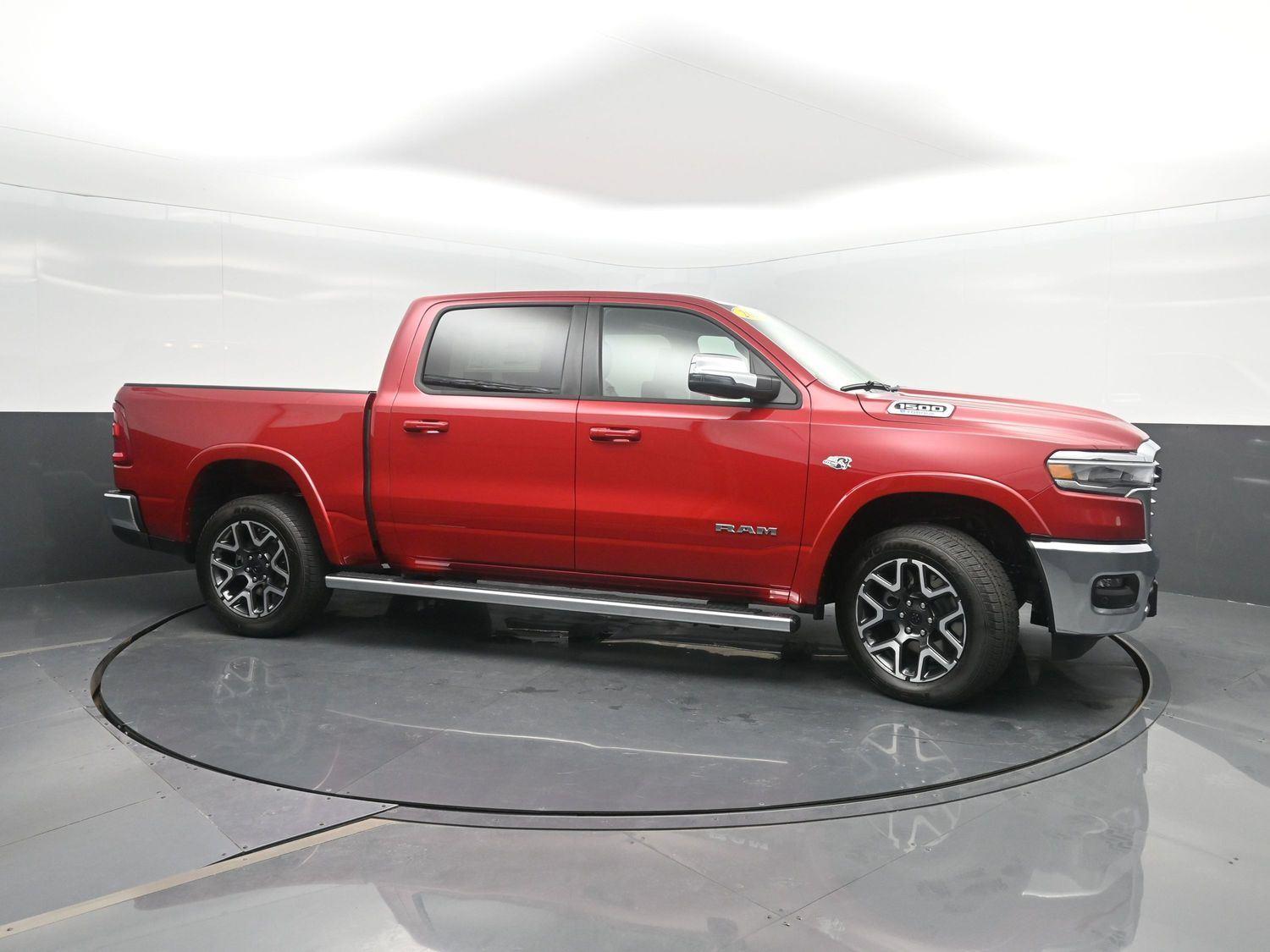 New 2026 Molten Red Pearlcoat Ram Laramie image 3