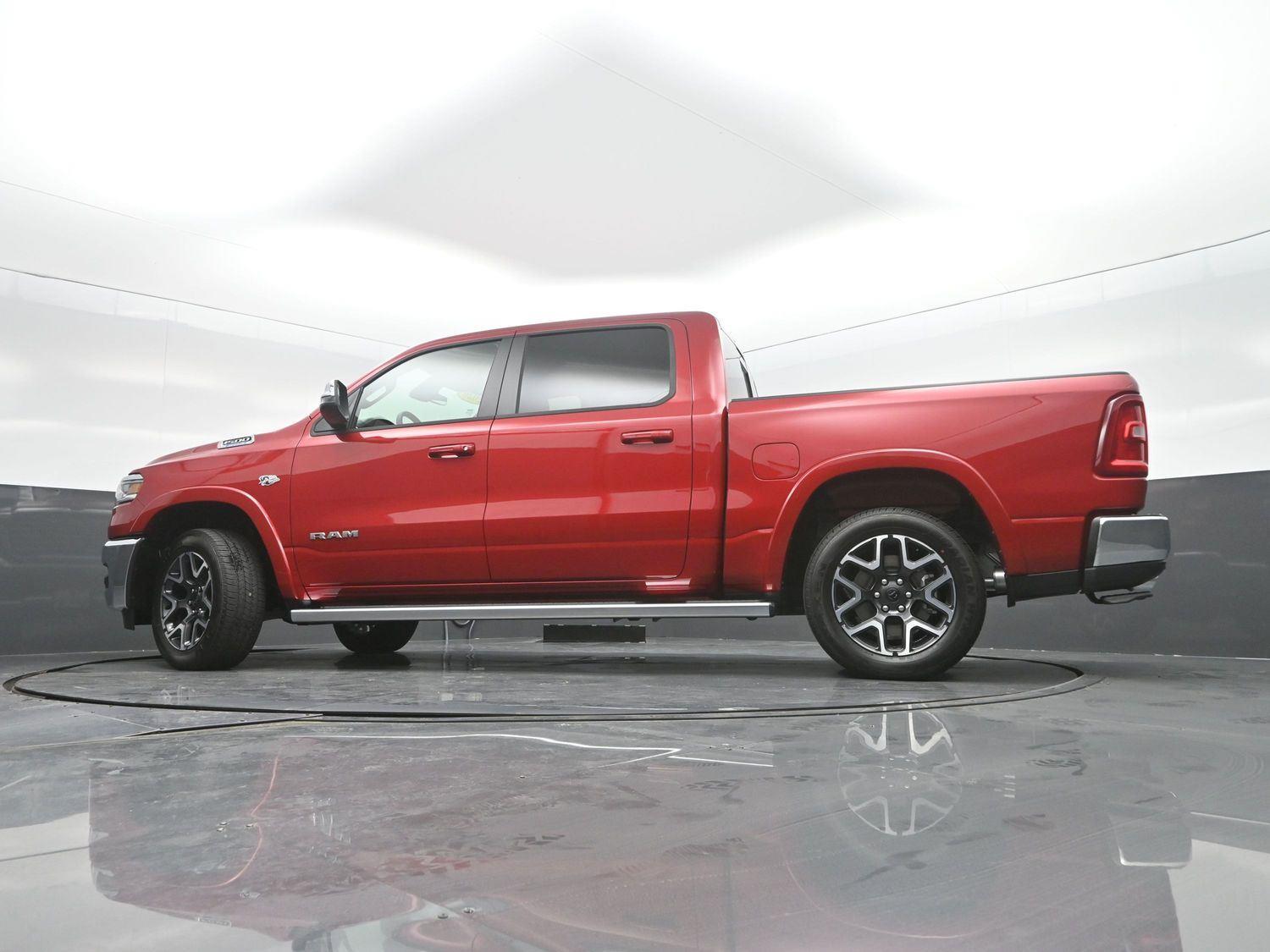 New 2026 Molten Red Pearlcoat Ram Laramie image 39