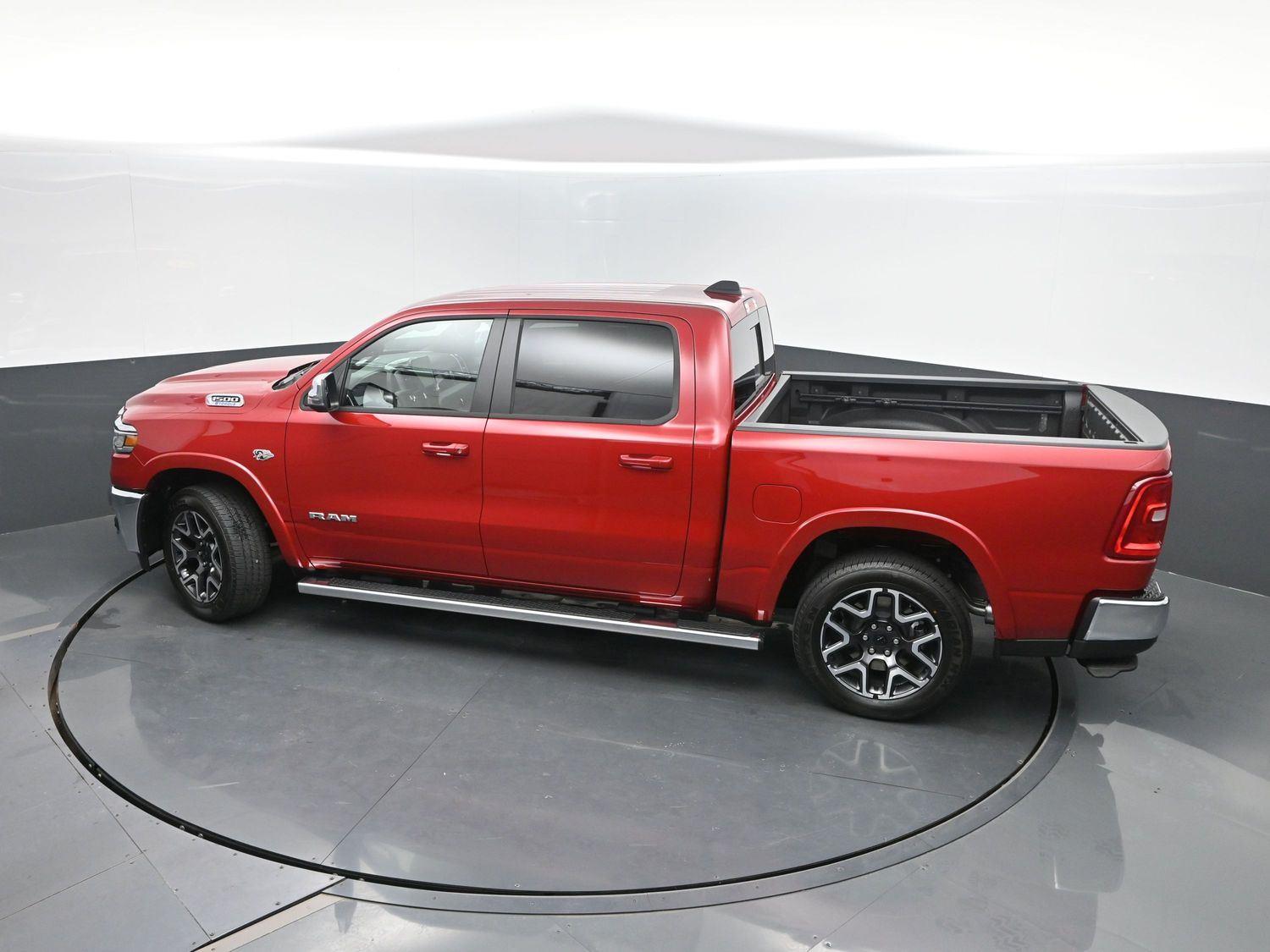 New 2026 Molten Red Pearlcoat Ram Laramie image 43