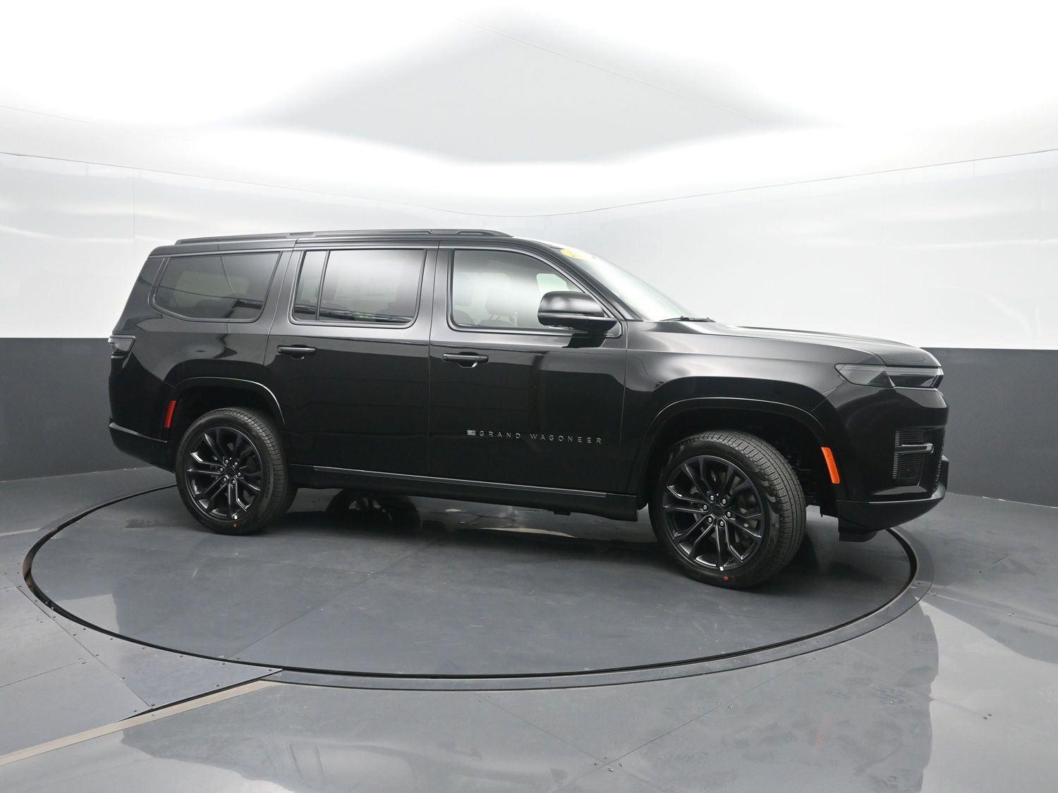 New 2026 High Gloss Black Jeep Summit Reserve image 3