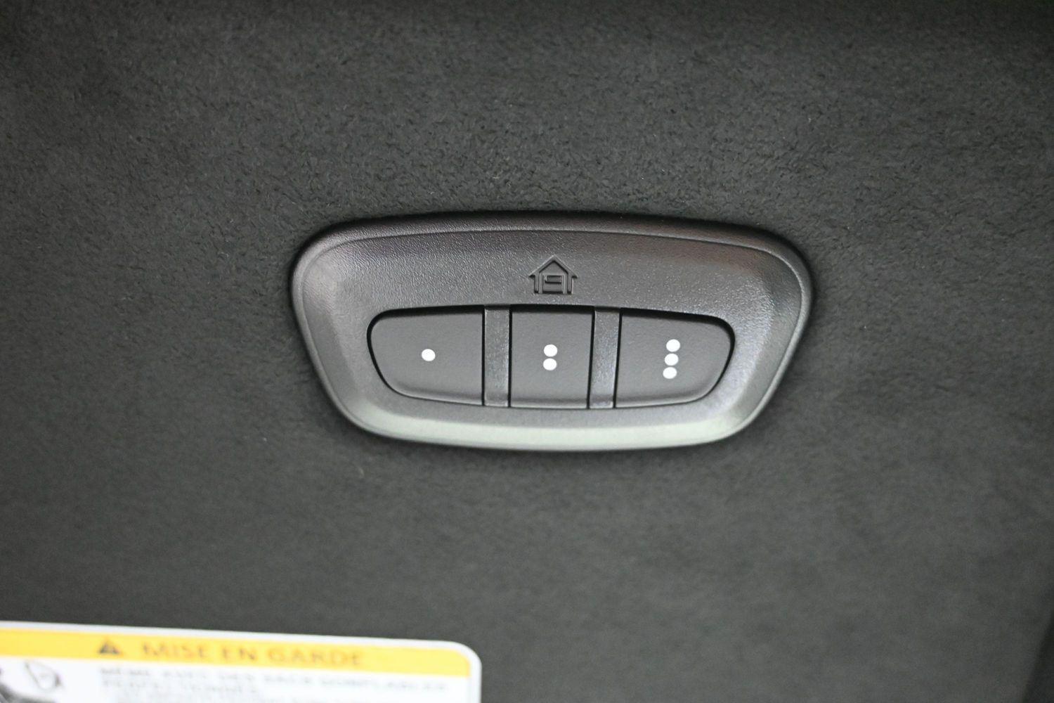 New 2026 High Gloss Black Jeep Summit Reserve image 32