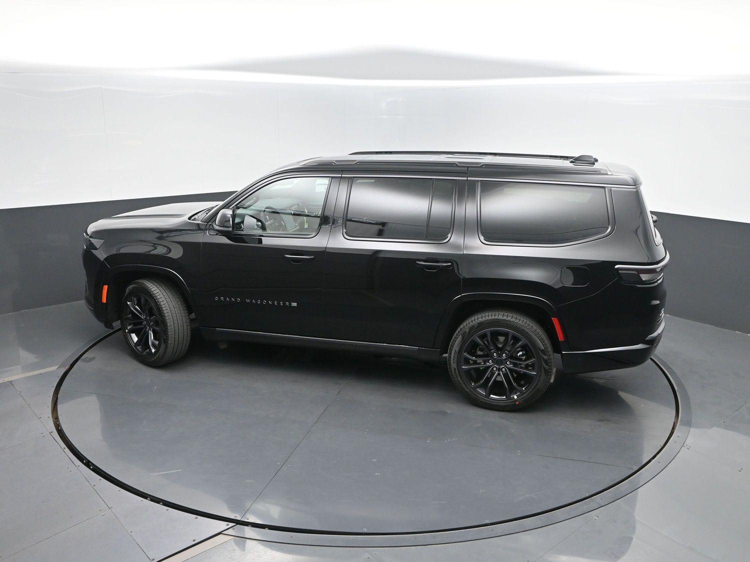 New 2026 High Gloss Black Jeep Summit Reserve image 38