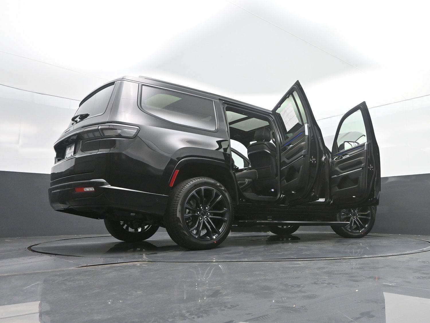 New 2026 High Gloss Black Jeep Summit Reserve image 50