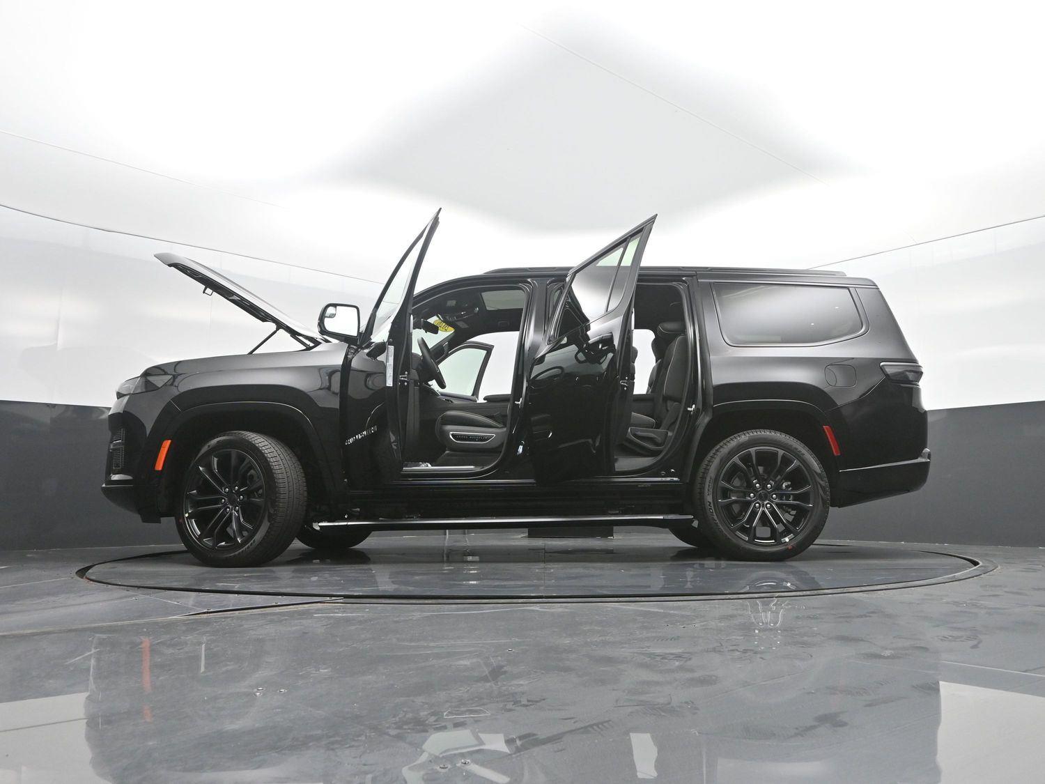 New 2026 High Gloss Black Jeep Summit Reserve image 51