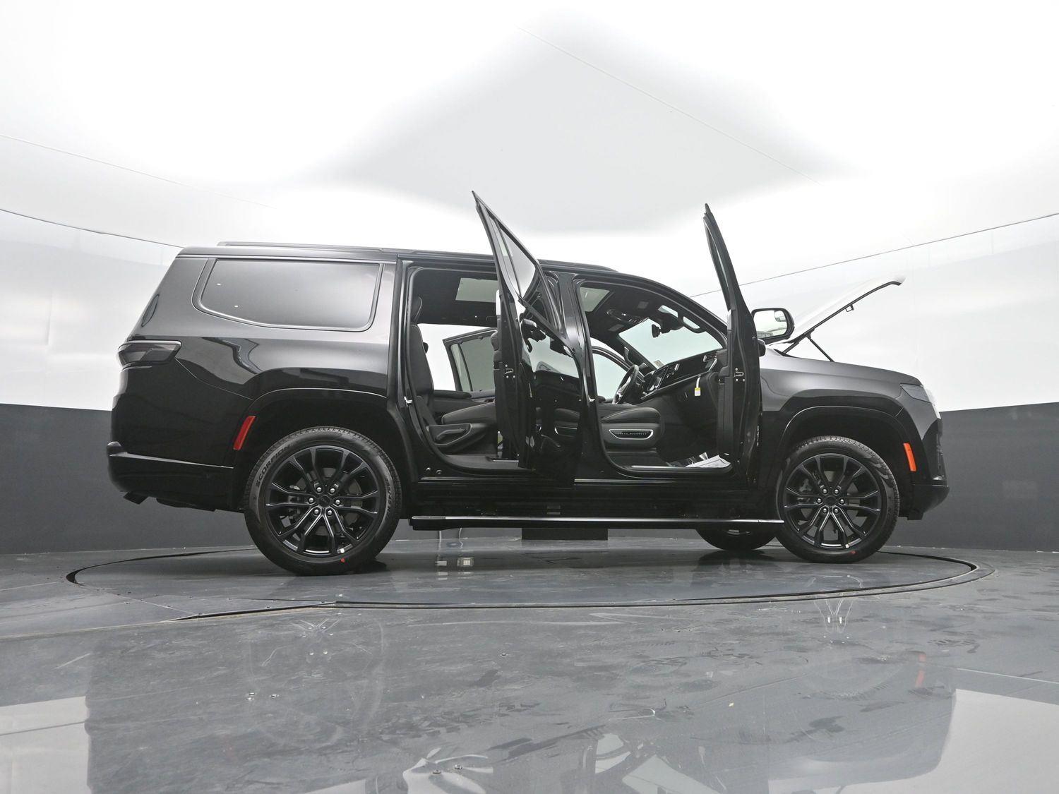 New 2026 High Gloss Black Jeep Summit Reserve image 52