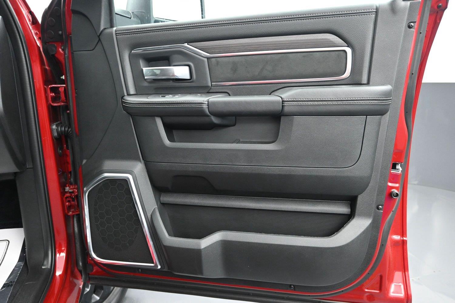 New 2026 Molten Red Pearlcoat Ram Laramie image 9