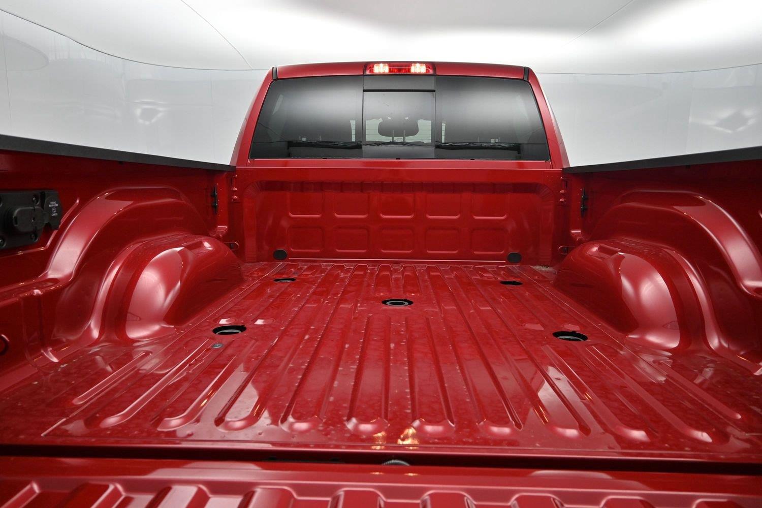 New 2026 Molten Red Pearlcoat Ram Laramie image 18