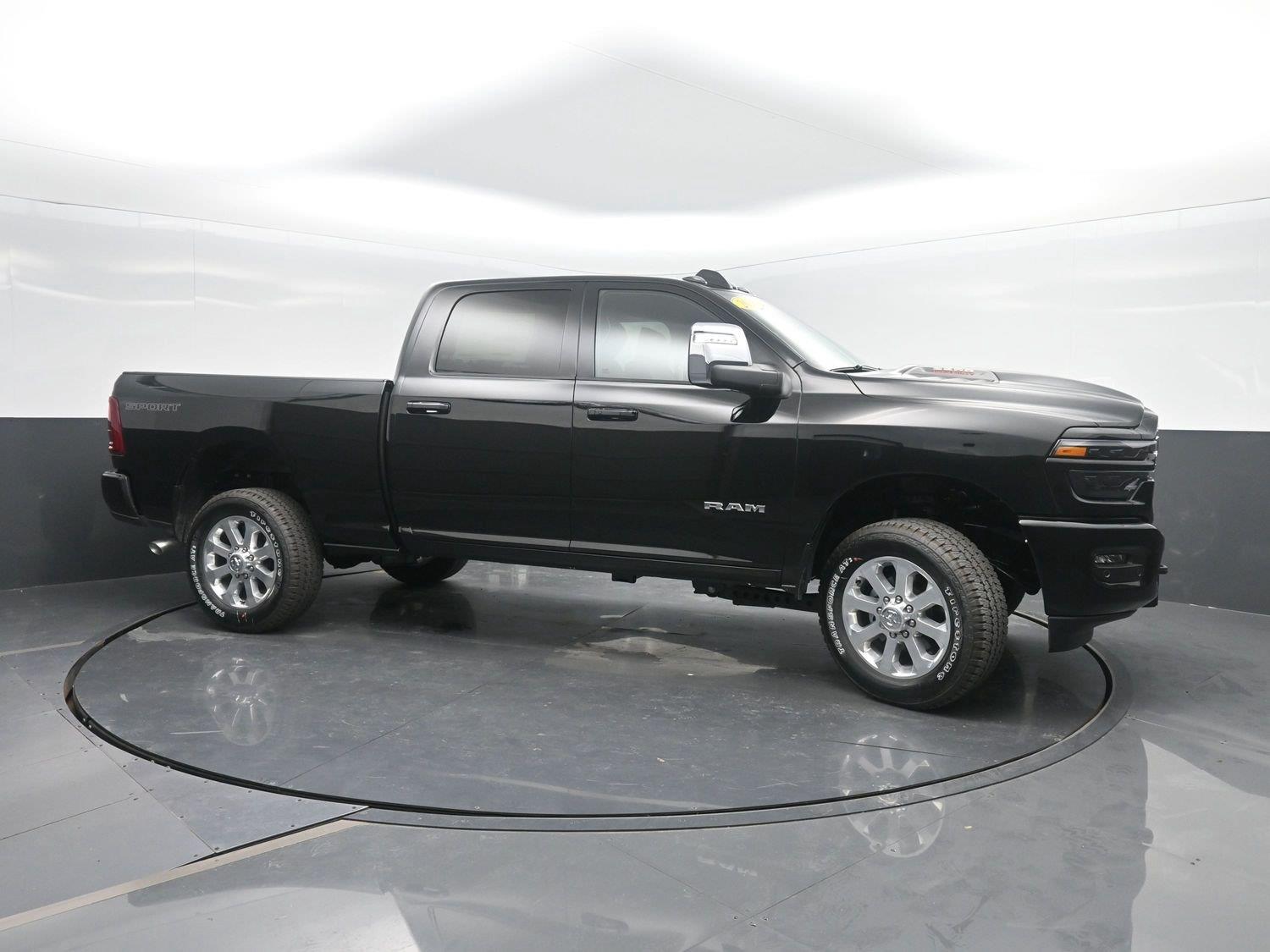 New 2026 Diamond Black Crystal Pearlcoat Ram Laramie image 3
