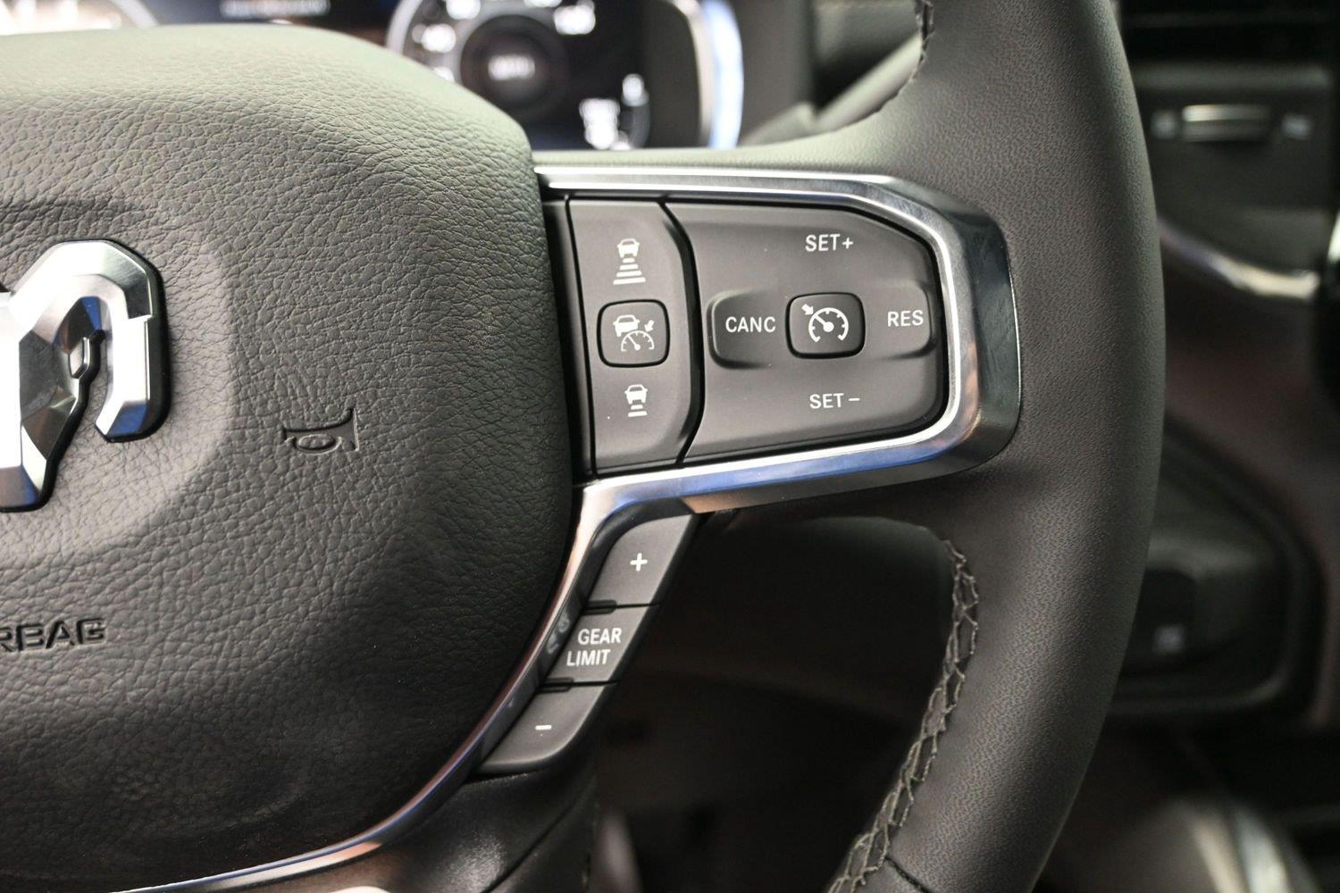 New 2026 Diamond Black Crystal Pearlcoat Ram Laramie image 28