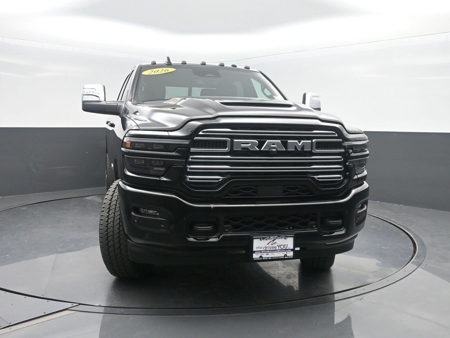 New 2026 Diamond Black Crystal Pearlcoat Ram Laramie image 48