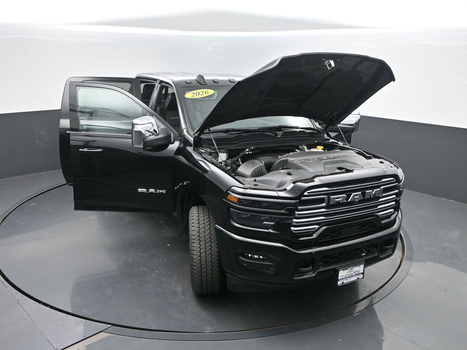 New 2026 Diamond Black Crystal Pearlcoat Ram Laramie image 51