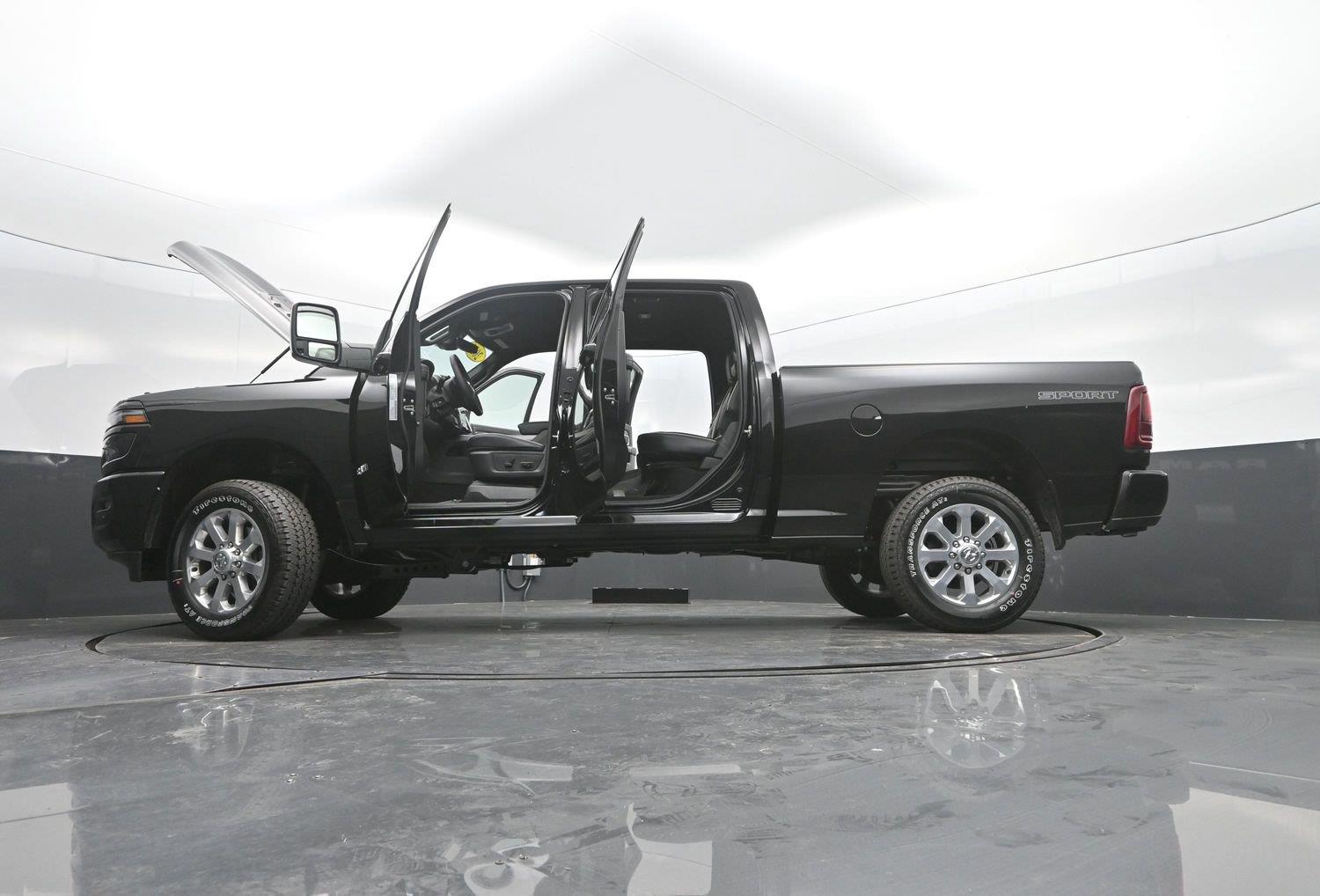 New 2026 Diamond Black Crystal Pearlcoat Ram Laramie image 56