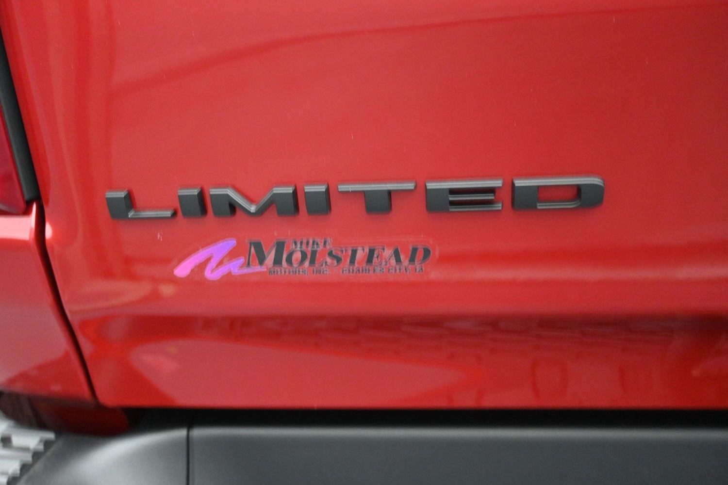 New 2027 Molten Red Pearlcoat Ram Limited image 20