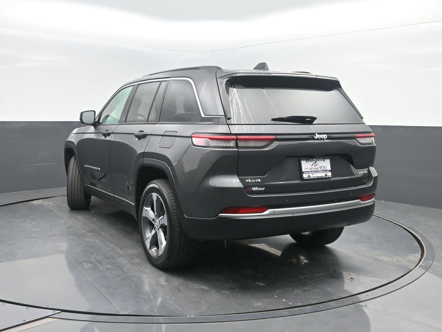 New 2026 Baltic Gray Metallic Clearcoat Jeep Limited image 43