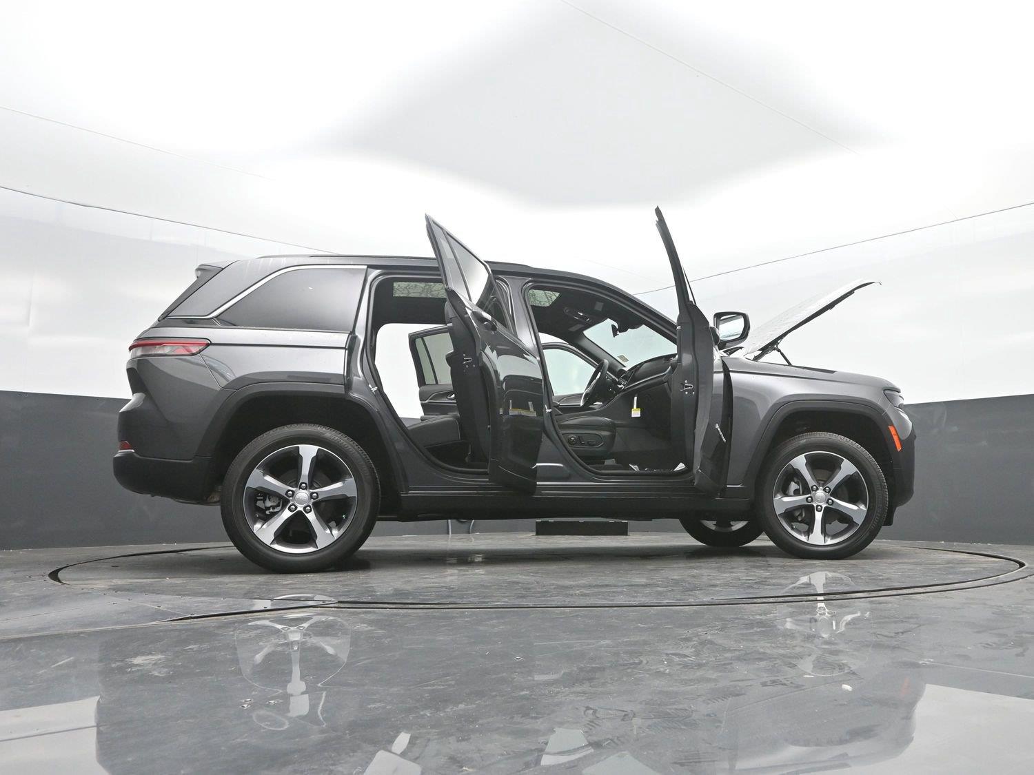 New 2026 Baltic Gray Metallic Clearcoat Jeep Limited image 51