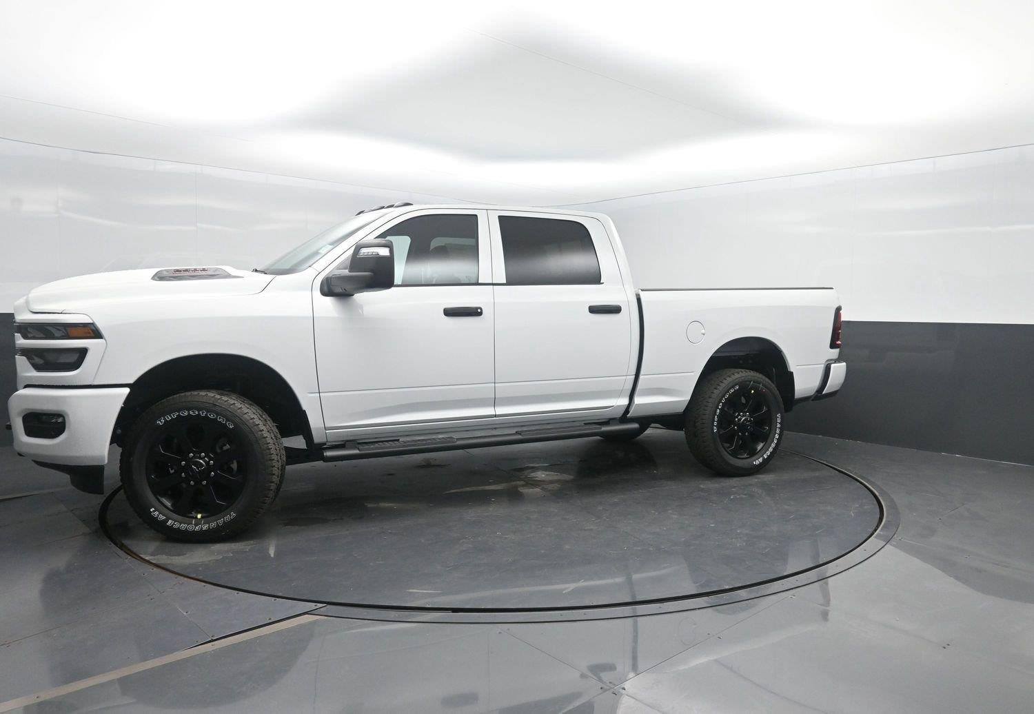 New 2026 Bright White Clearcoat Ram Tradesman image 37
