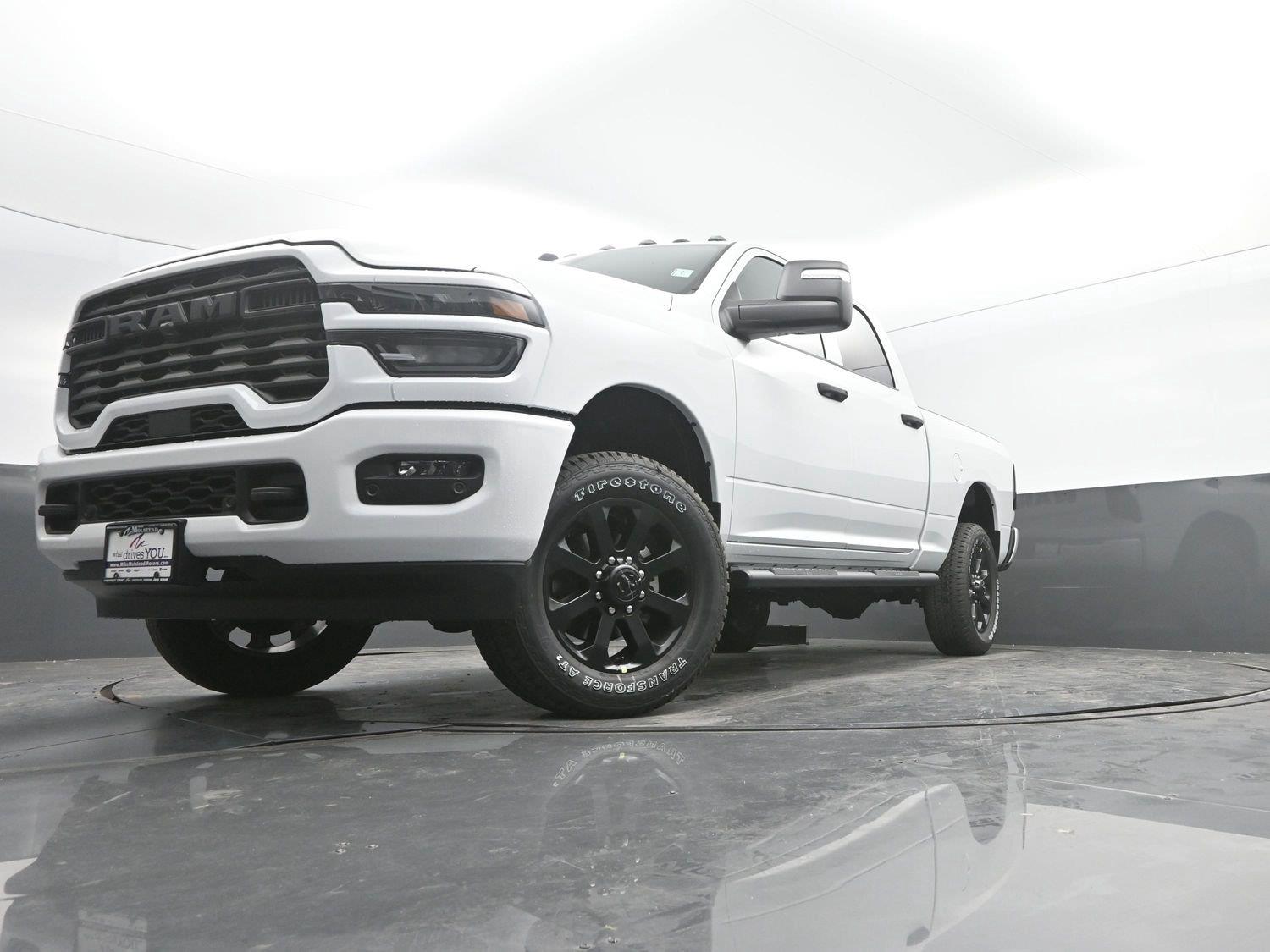 New 2026 Bright White Clearcoat Ram Tradesman image 40