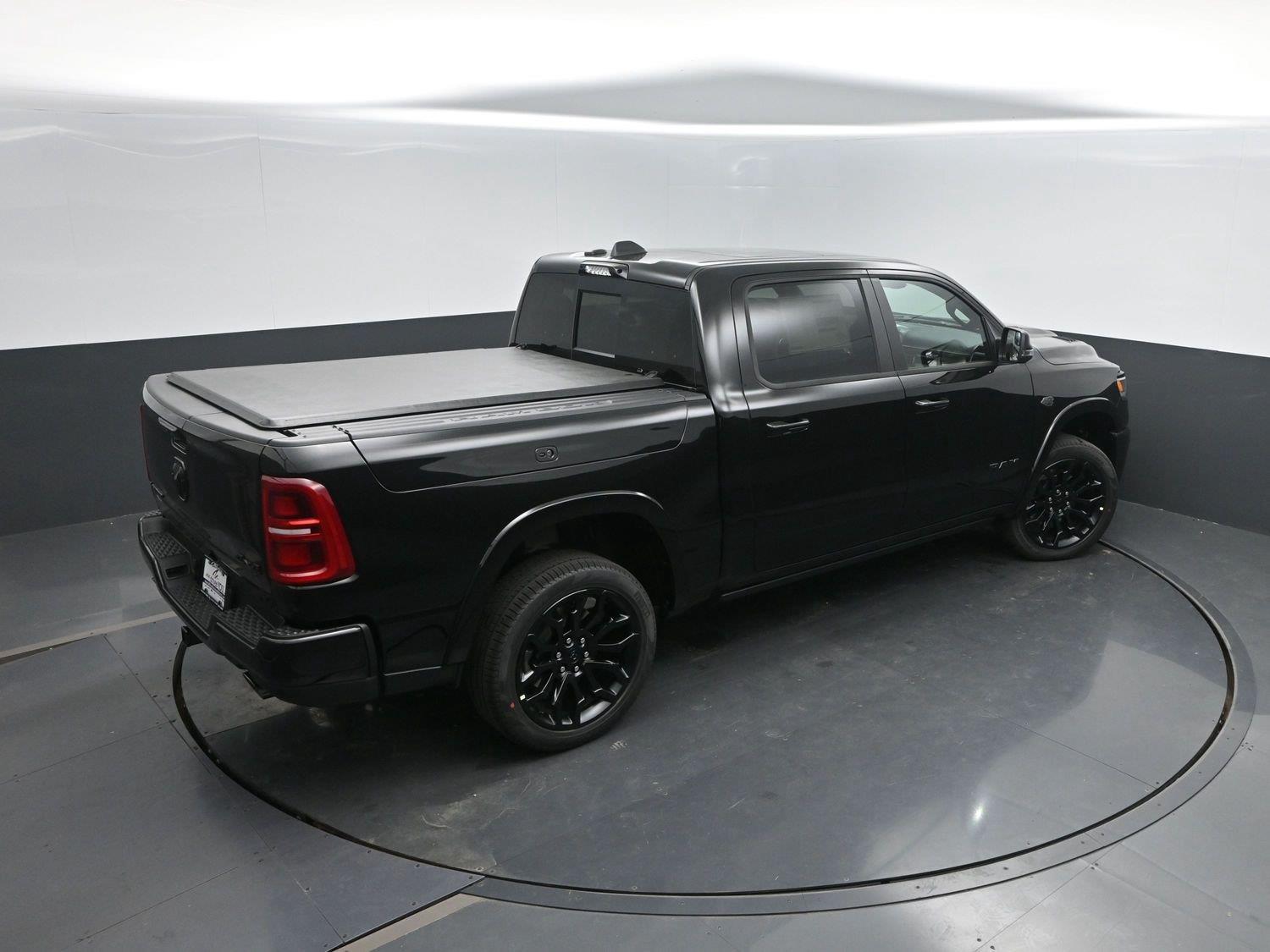 New 2027 Diamond Black Crystal Pearlcoat Ram Limited image 45