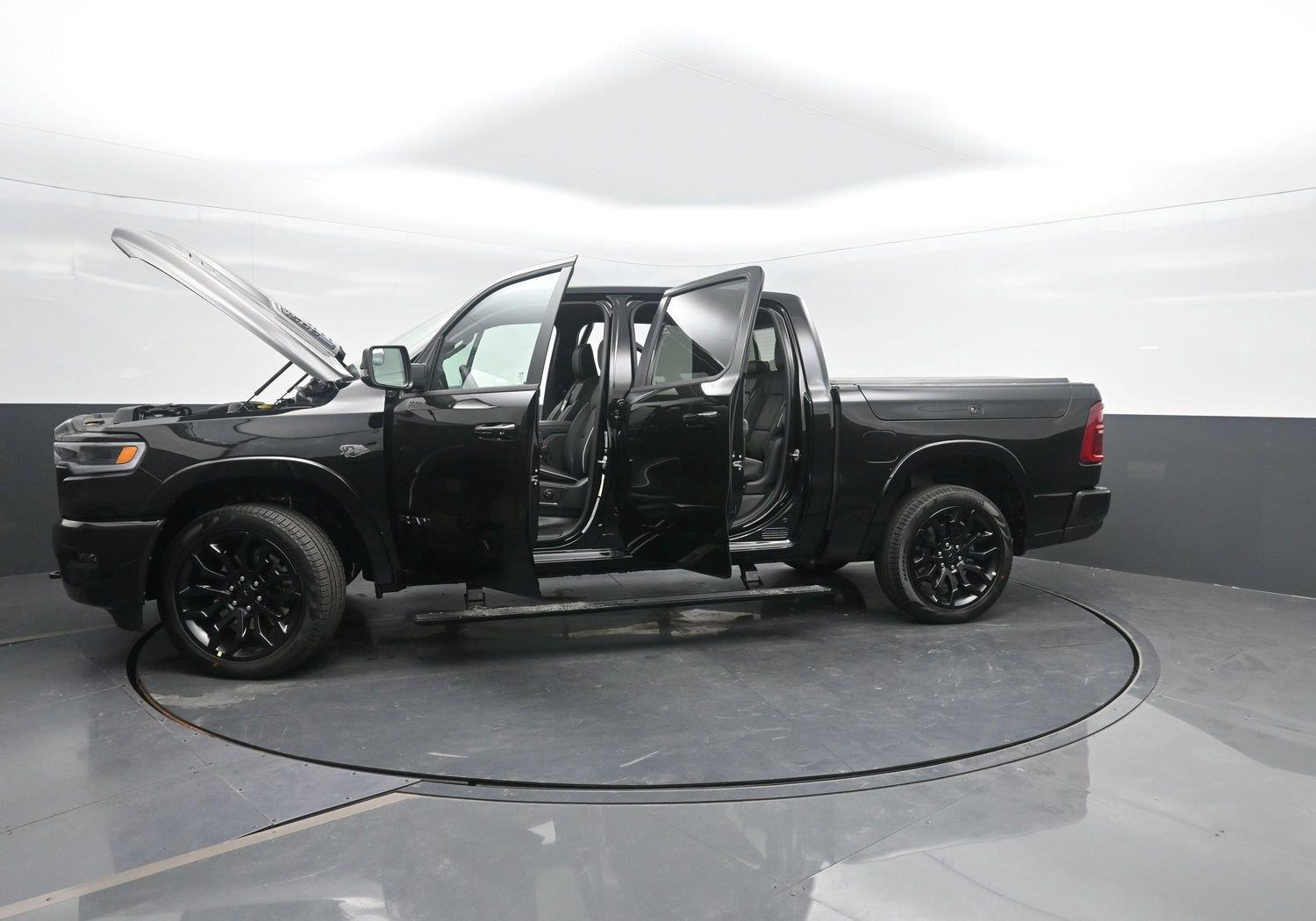 New 2027 Diamond Black Crystal Pearlcoat Ram Limited image 55