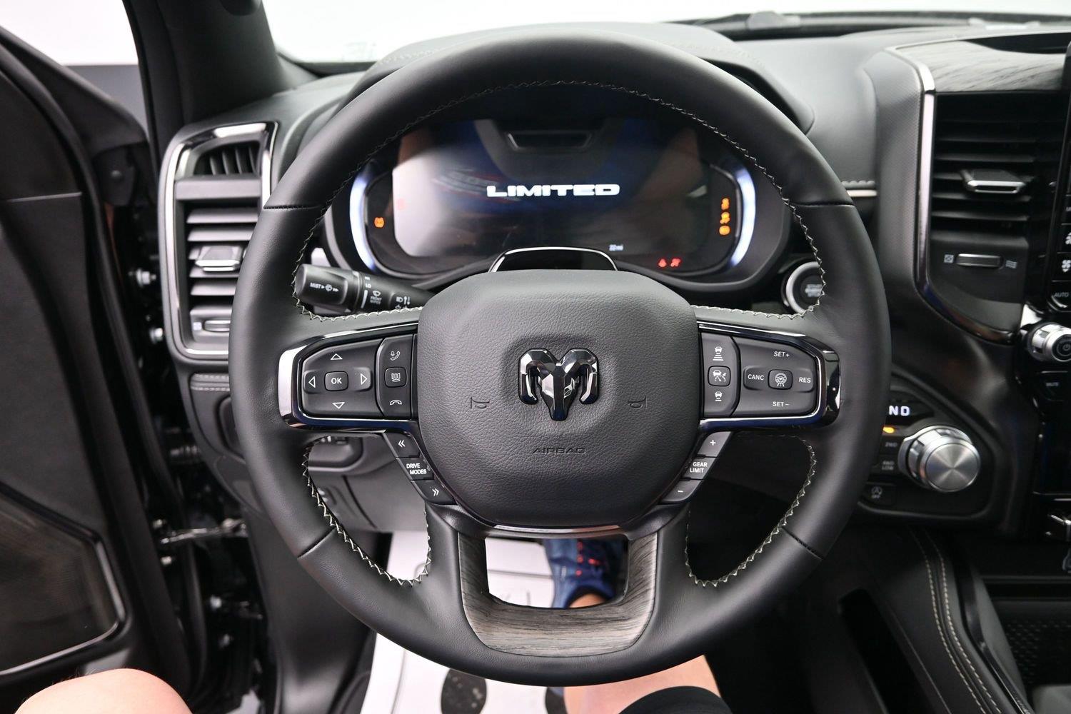 New 2027 Diamond Black Crystal Pearlcoat Ram Limited image 25