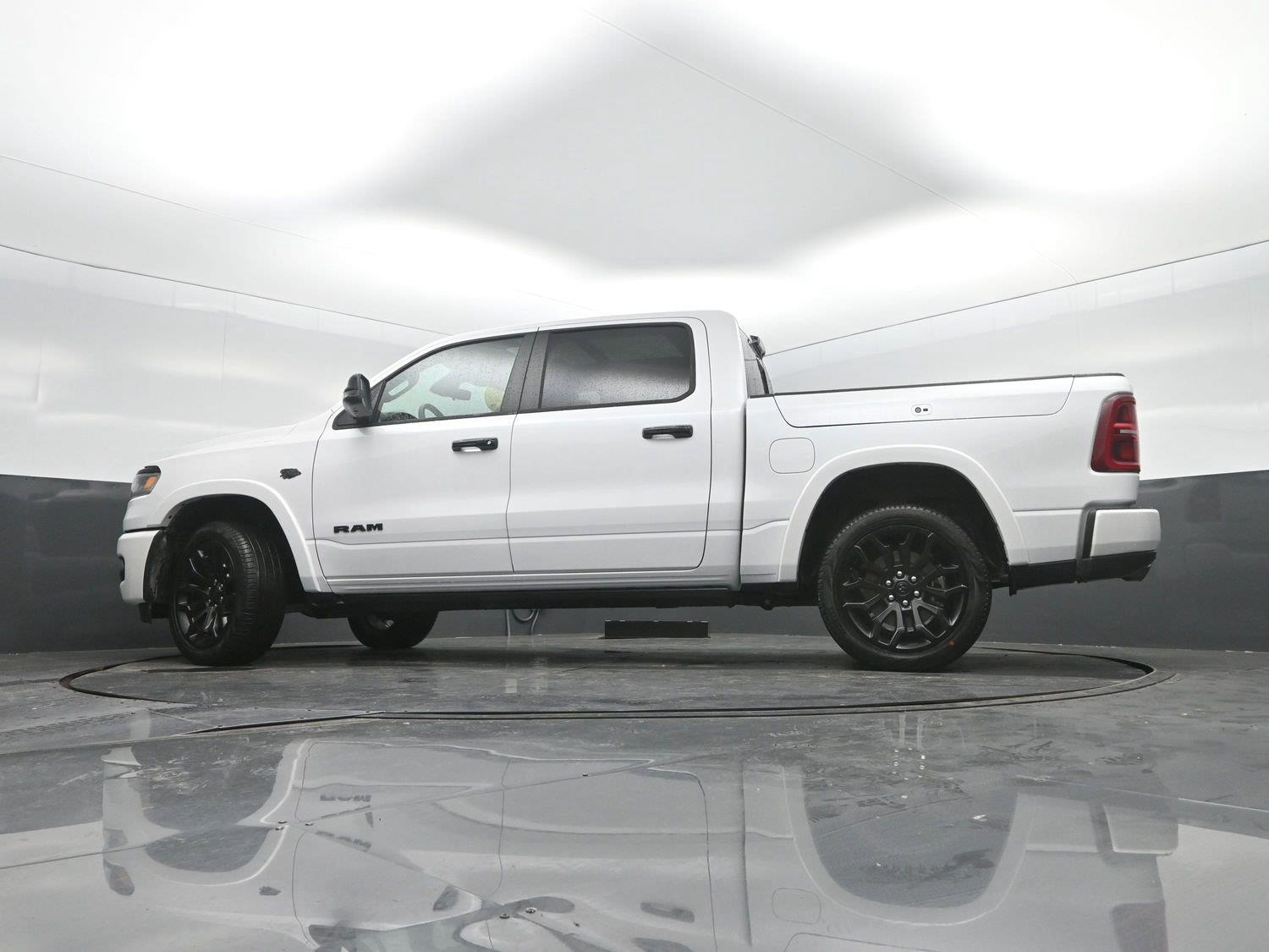New 2027 Ivory White Tri-Coat Pearlcoat Ram Limited image 40