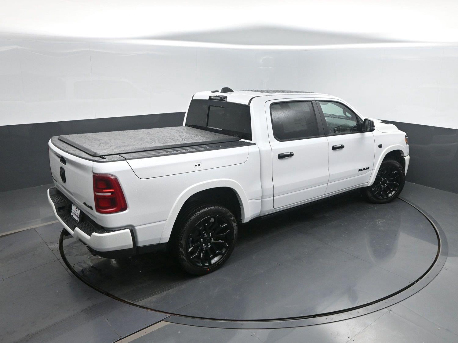 New 2027 Ivory White Tri-Coat Pearlcoat Ram Limited image 45