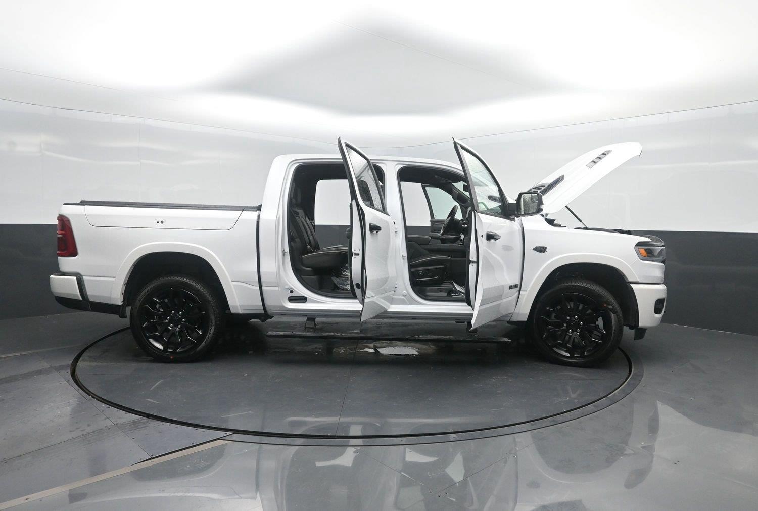 New 2027 Ivory White Tri-Coat Pearlcoat Ram Limited image 54