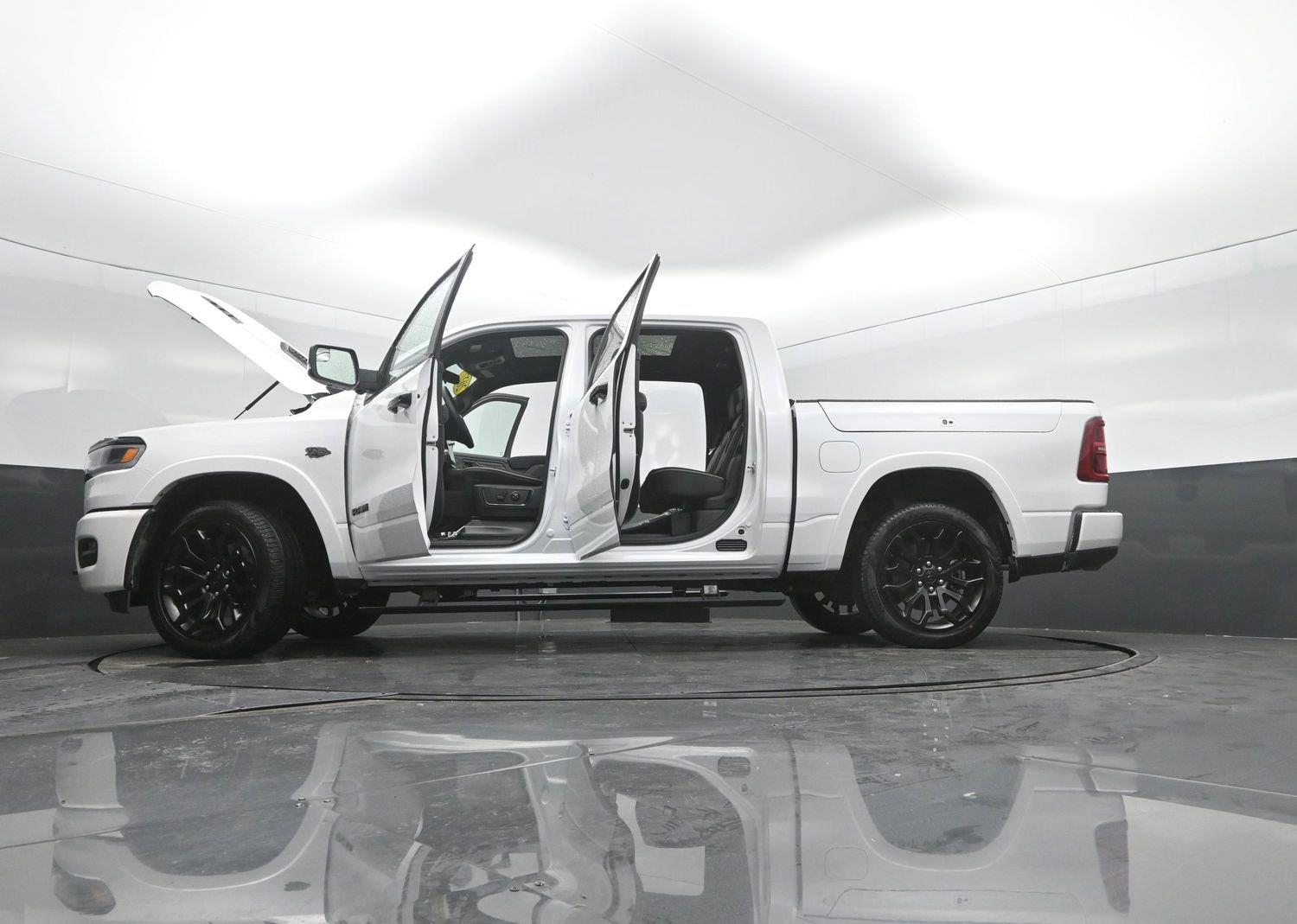 New 2027 Ivory White Tri-Coat Pearlcoat Ram Limited image 57