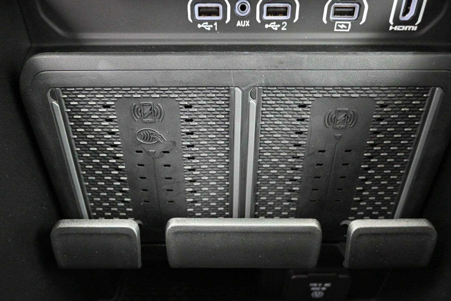 New 2026 Serrano Green Metallic Ram Laramie image 32