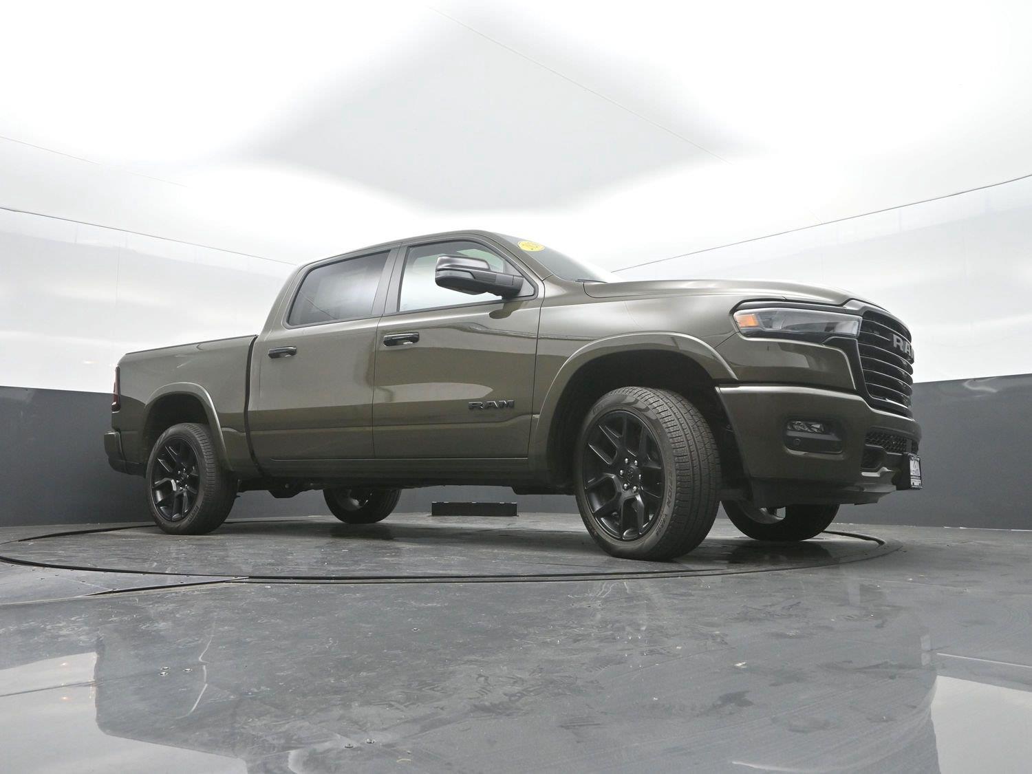 New 2026 Serrano Green Metallic Ram Laramie image 40