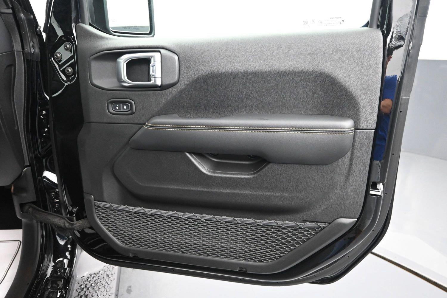 New 2027 Black Clearcoat Jeep Sahara image 9