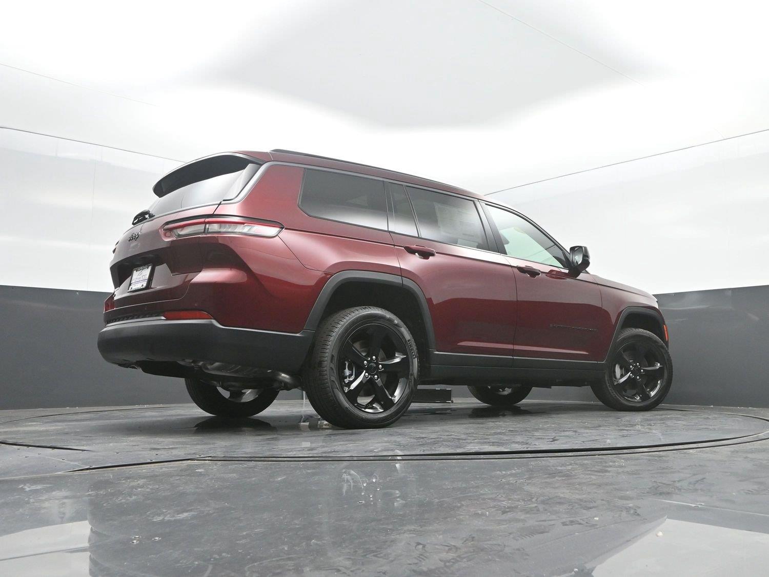 New 2026 Velvet Red Pearlcoat Jeep Limited image 35