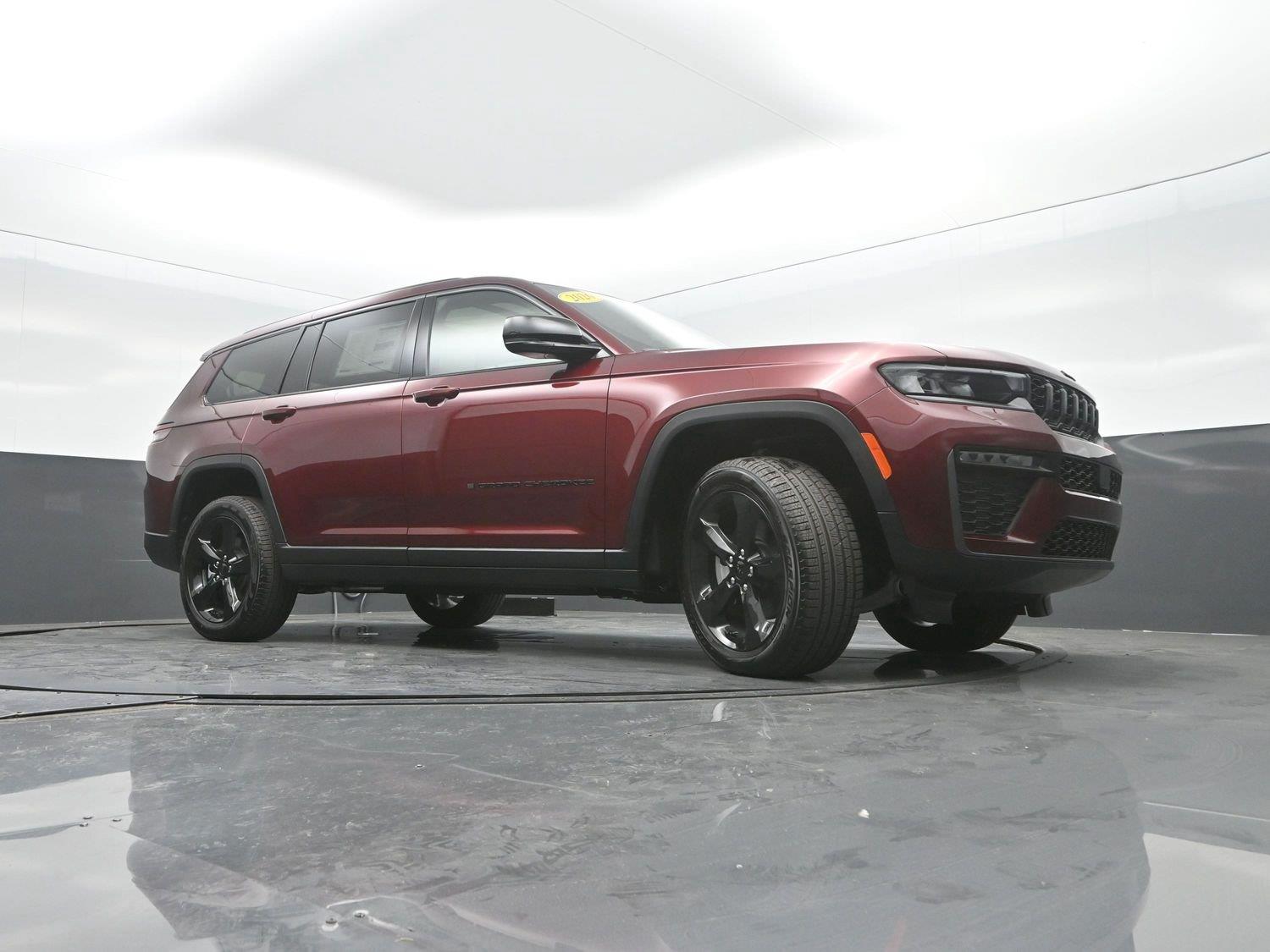 New 2026 Velvet Red Pearlcoat Jeep Limited image 36