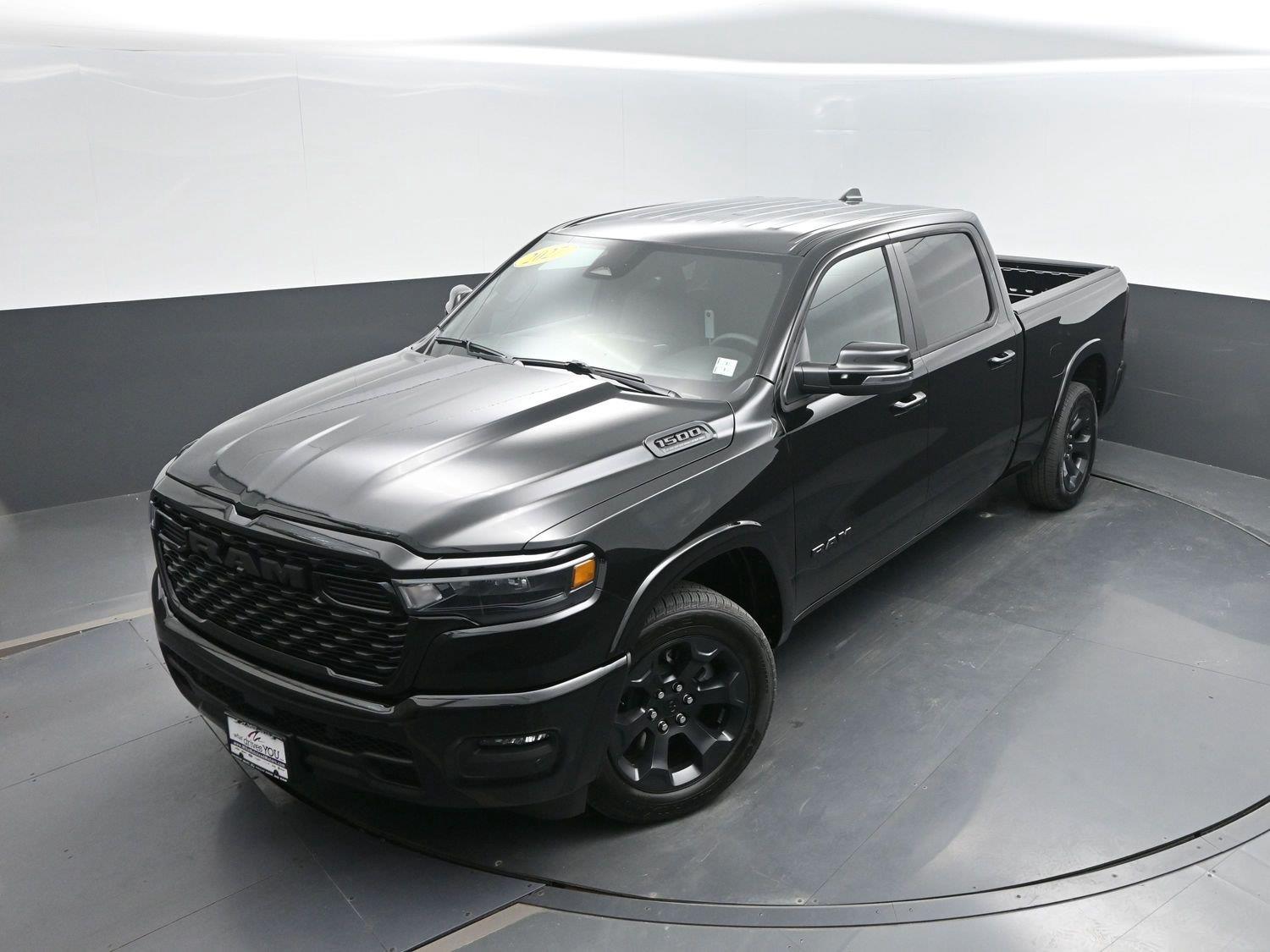 New 2027 Diamond Black Crystal Pearlcoat Ram Big Horn image 37