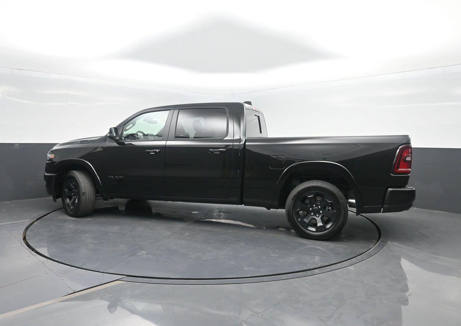 New 2027 Diamond Black Crystal Pearlcoat Ram Big Horn image 41