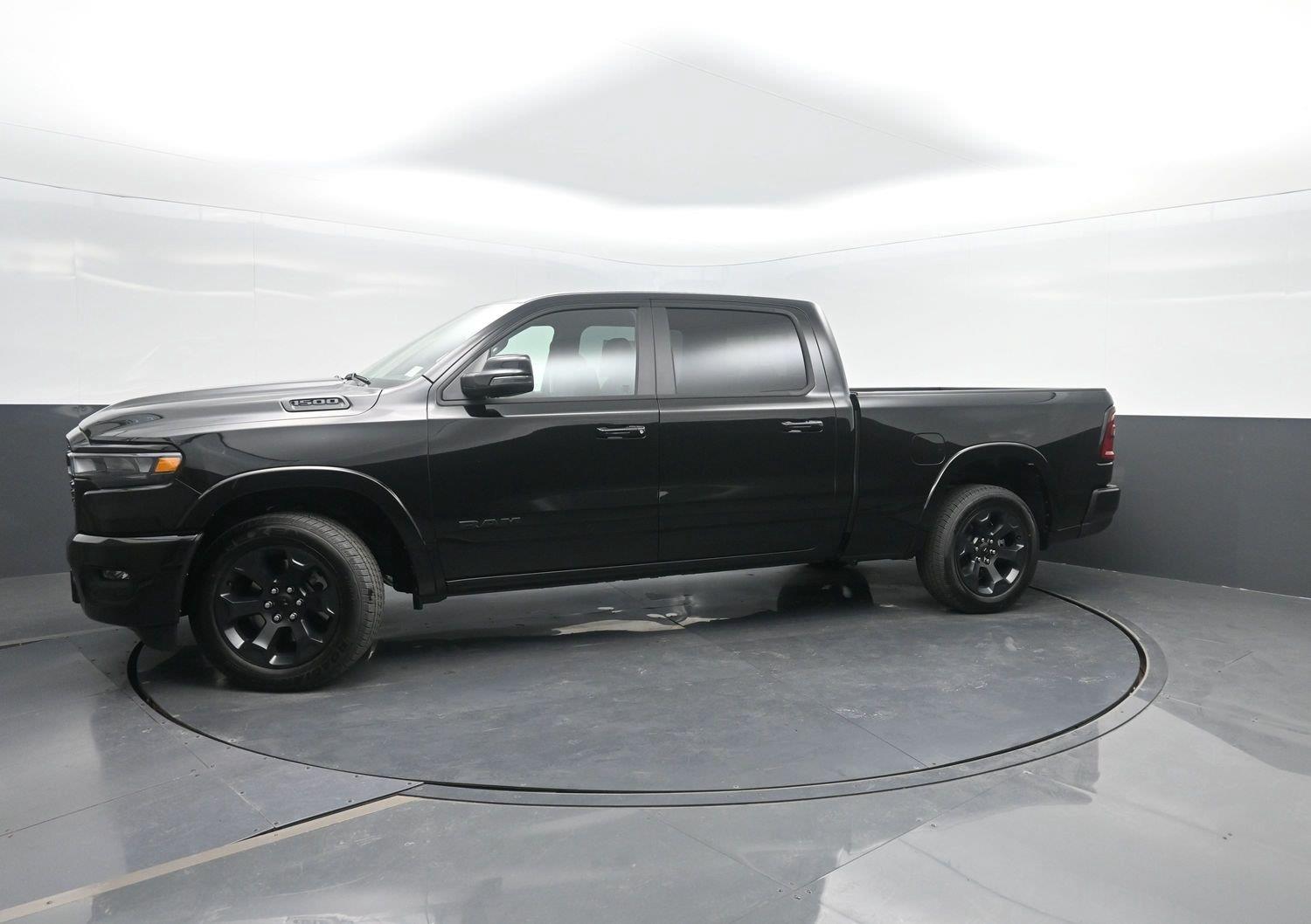 New 2027 Diamond Black Crystal Pearlcoat Ram Big Horn image 42