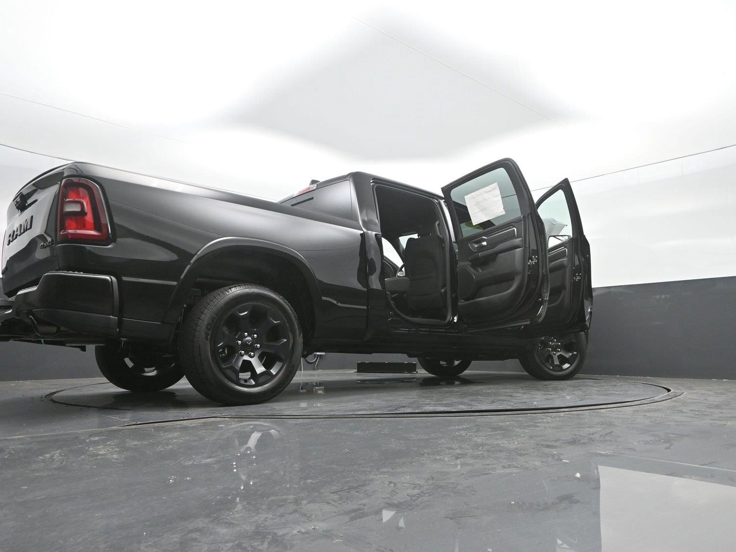 New 2027 Diamond Black Crystal Pearlcoat Ram Big Horn image 50