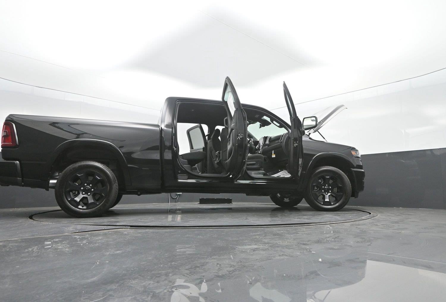 New 2027 Diamond Black Crystal Pearlcoat Ram Big Horn image 52