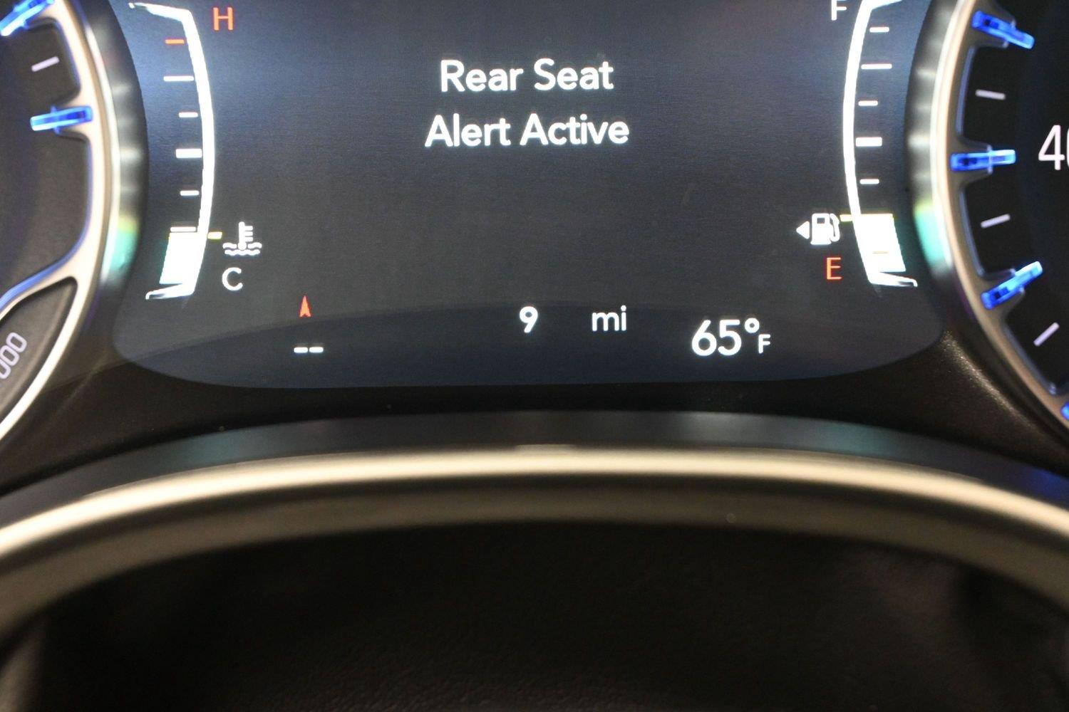 New 2027 Olive Green Pearlcoat Chrysler Select image 23