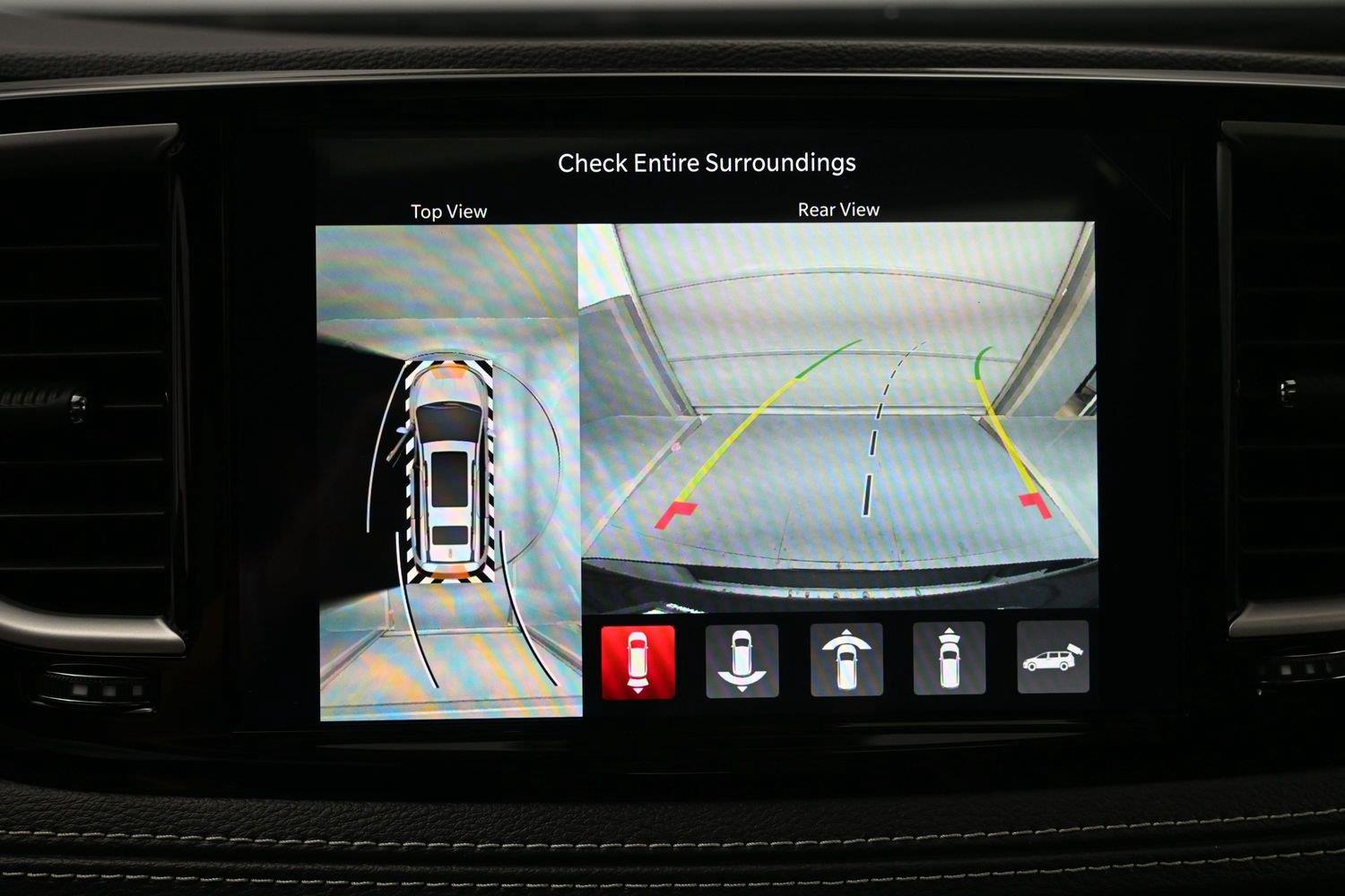 New 2027 Diamond Black Crystal Pearlcoat Chrysler Limited image 27