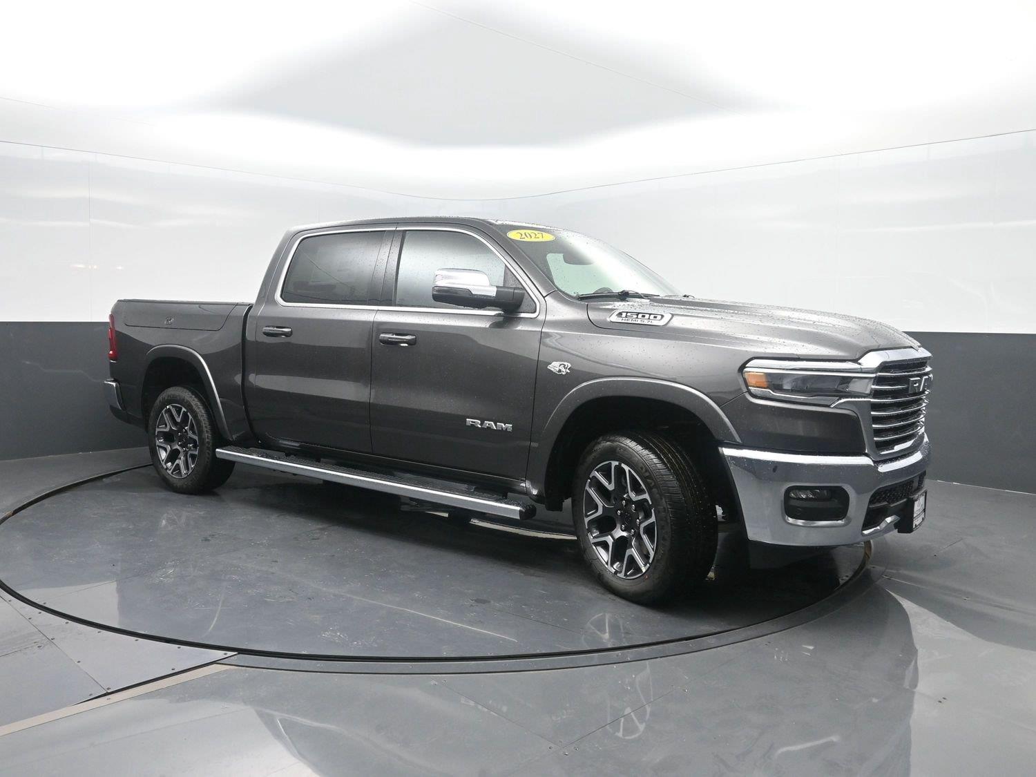 New 2027 Granite Crystal Metallic Clearcoat Ram Laramie image 4