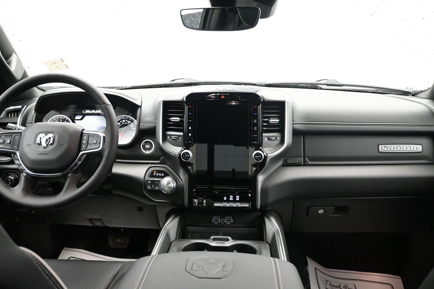 New 2027 Granite Crystal Metallic Clearcoat Ram Laramie image 15