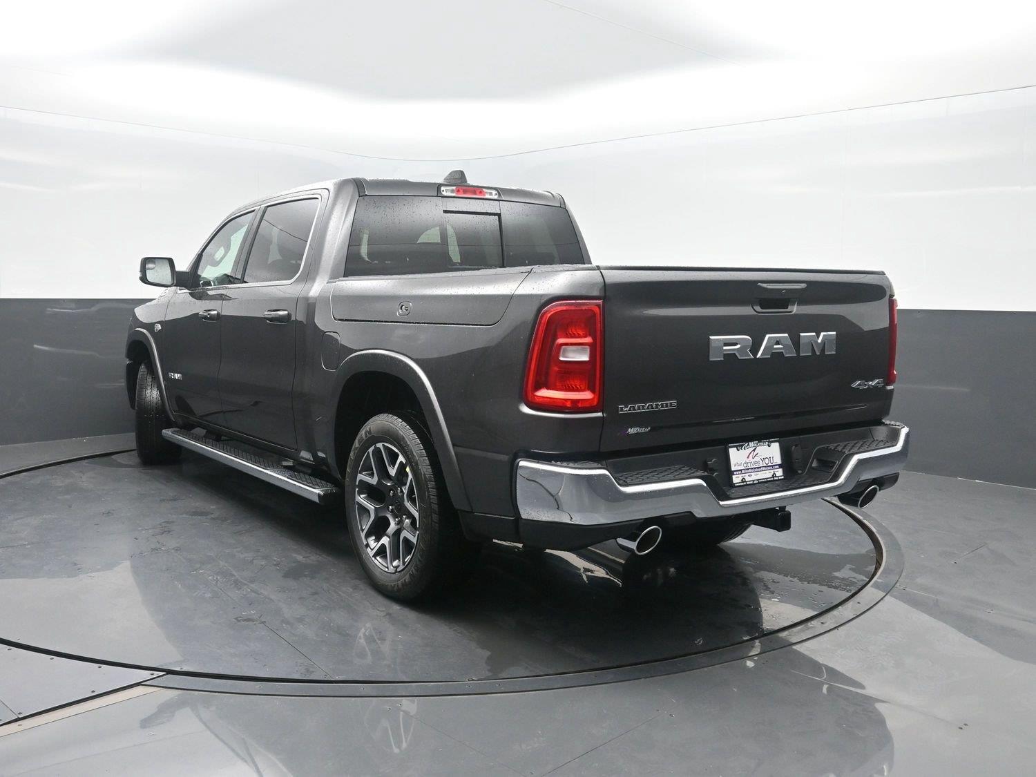 New 2027 Granite Crystal Metallic Clearcoat Ram Laramie image 48