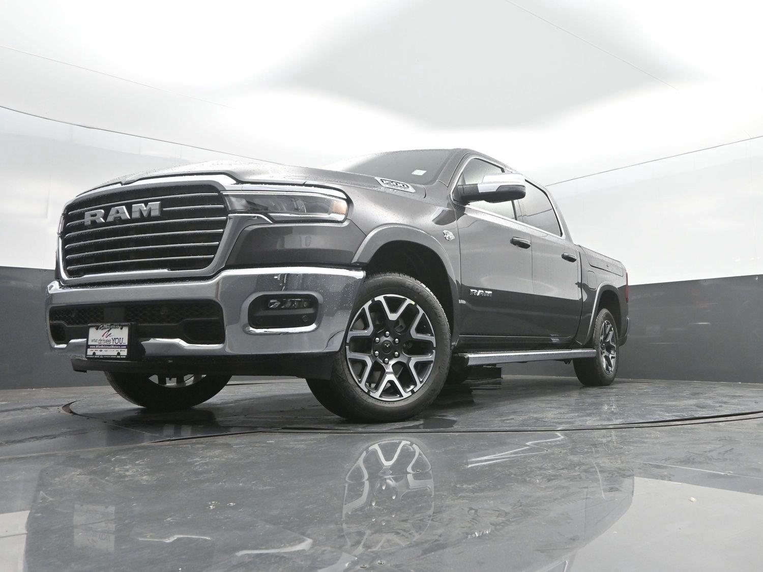 New 2027 Granite Crystal Metallic Clearcoat Ram Laramie image 49