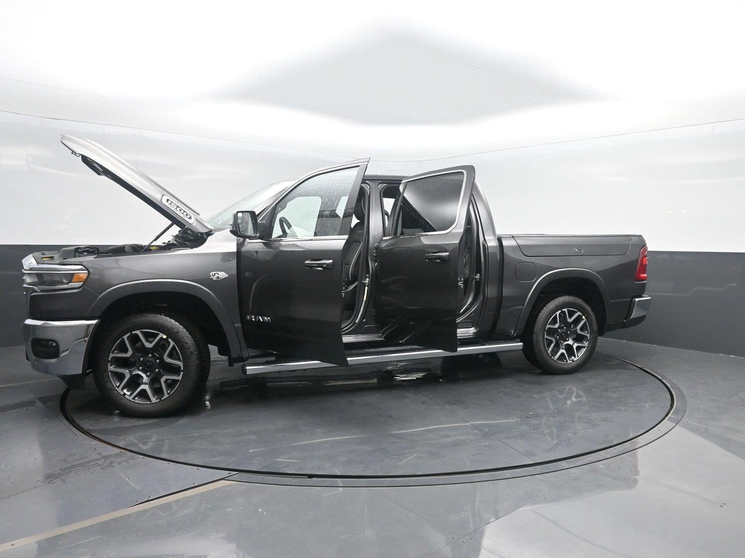 New 2027 Granite Crystal Metallic Clearcoat Ram Laramie image 53