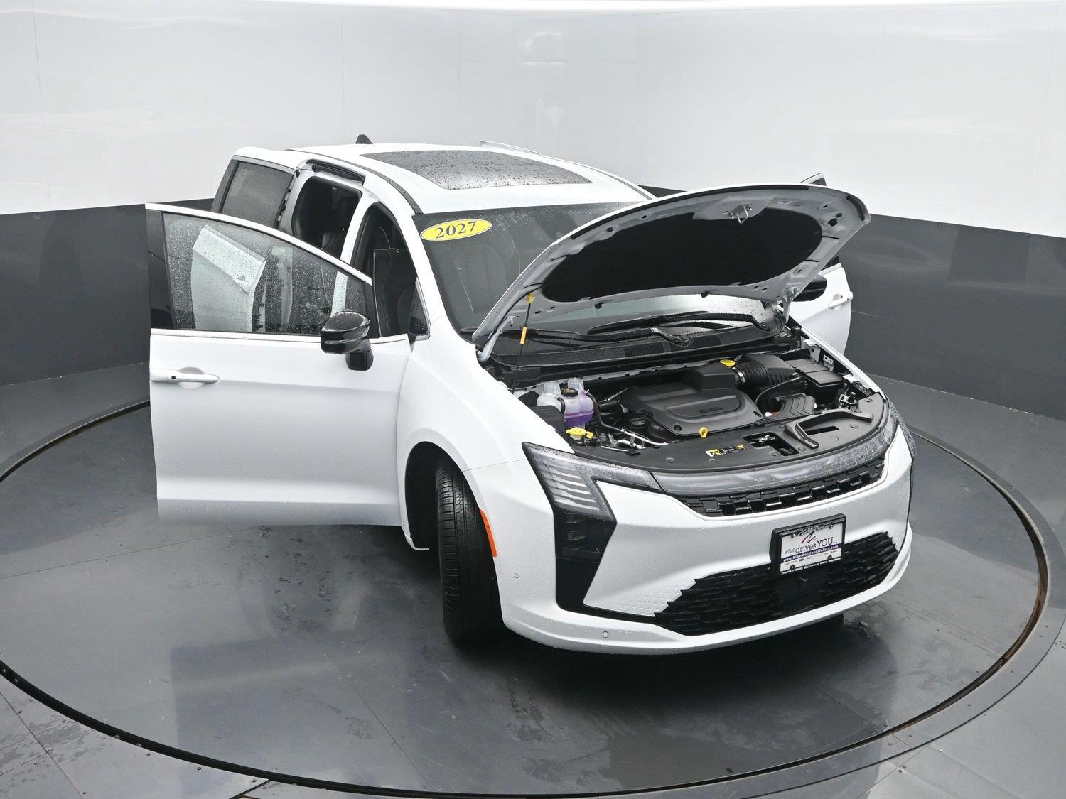 New 2027 Bright White Clearcoat Chrysler Limited image 47