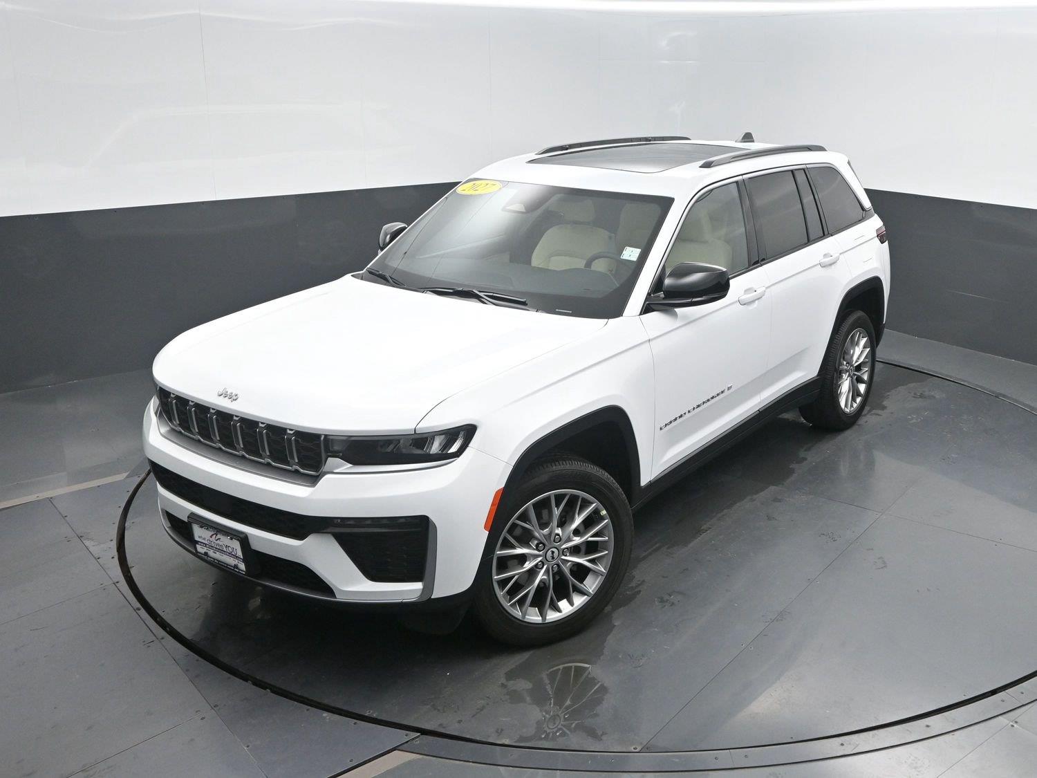 New 2027 Bright White Clearcoat Jeep Limited image 37